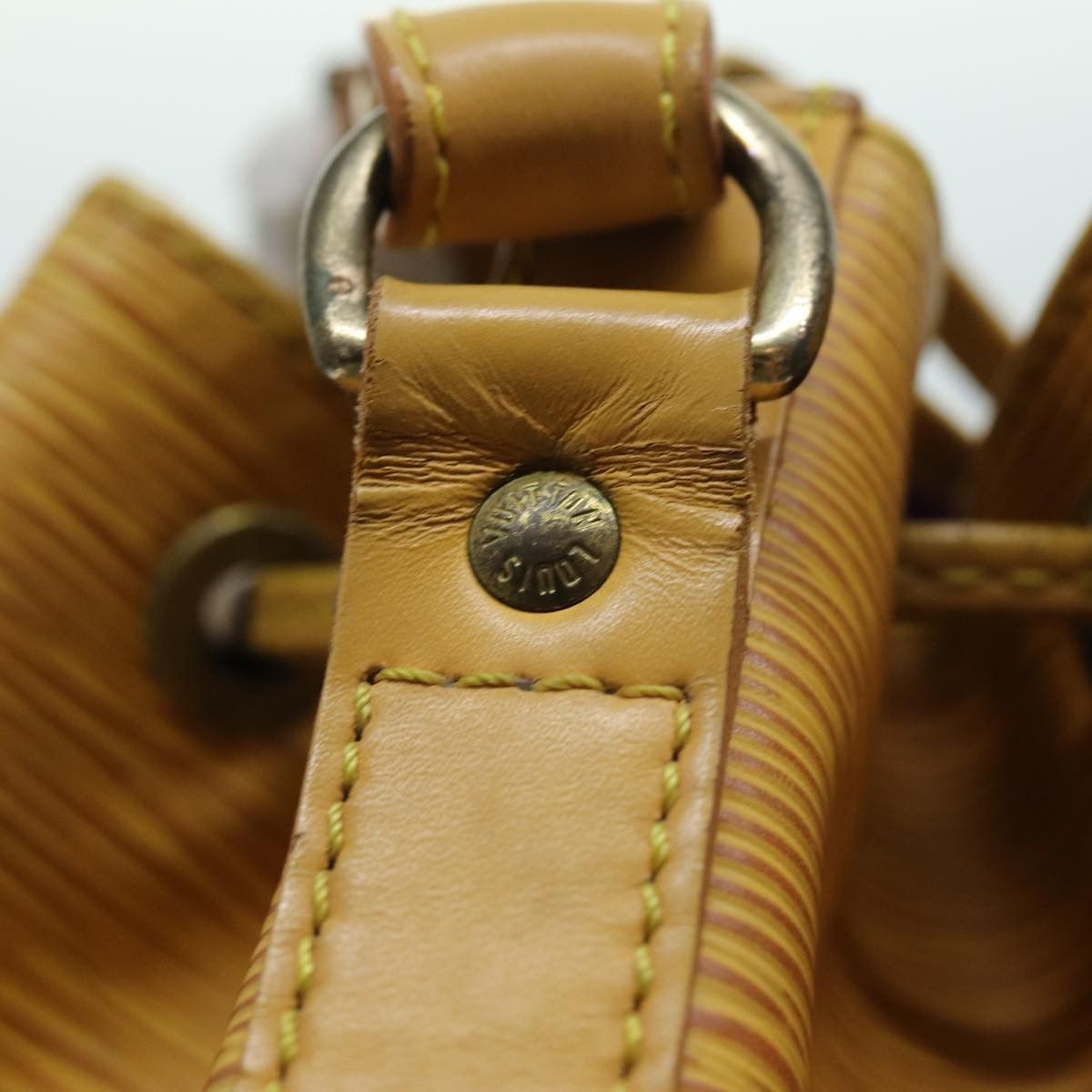 Louis Vuitton Noe Yellow Leather Shoulder Bag (Pre-Owned) Size ONE SIZE - 18 Thumbnail