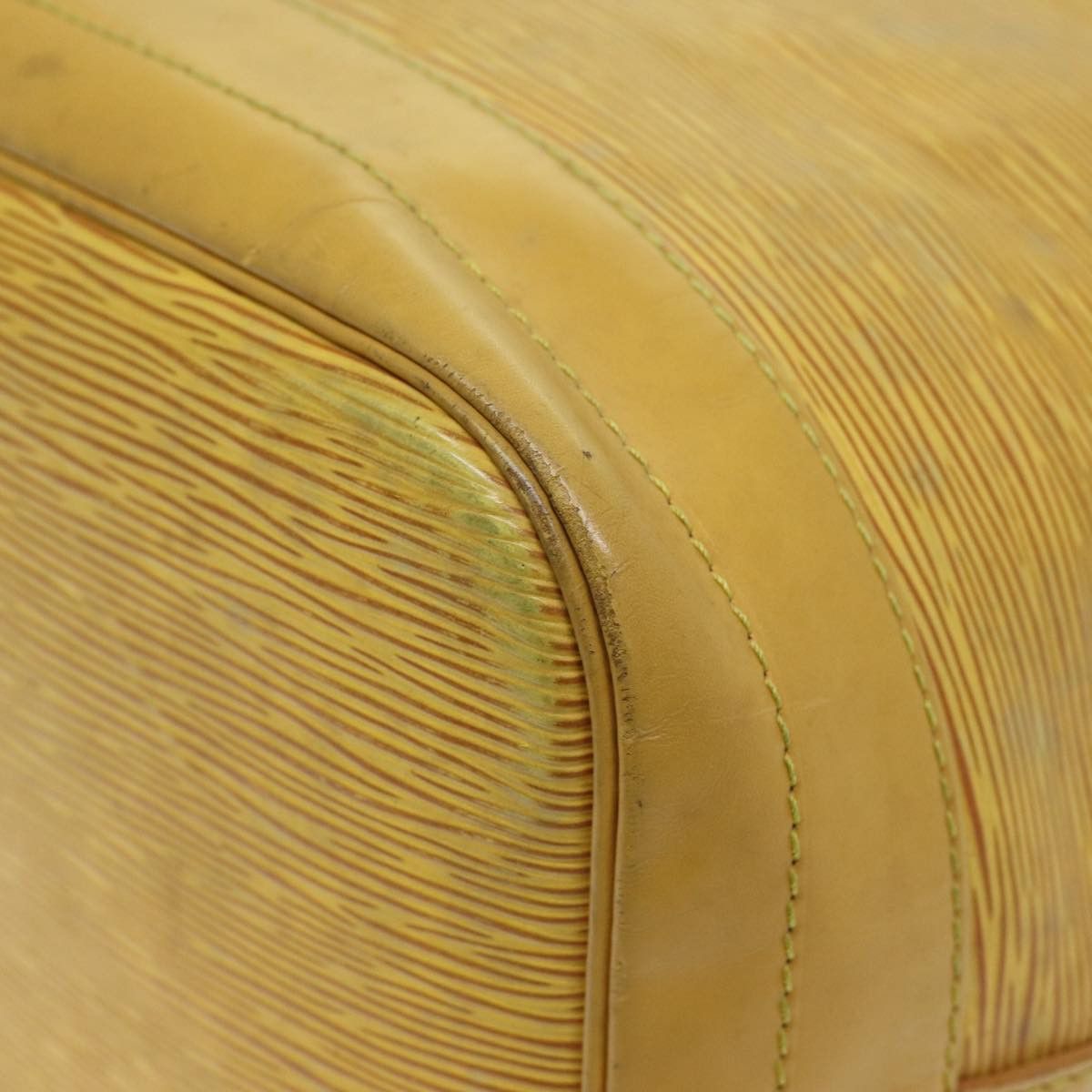 Louis Vuitton Noe Yellow Leather Shoulder Bag (Pre-Owned) Size ONE SIZE - 16 Thumbnail