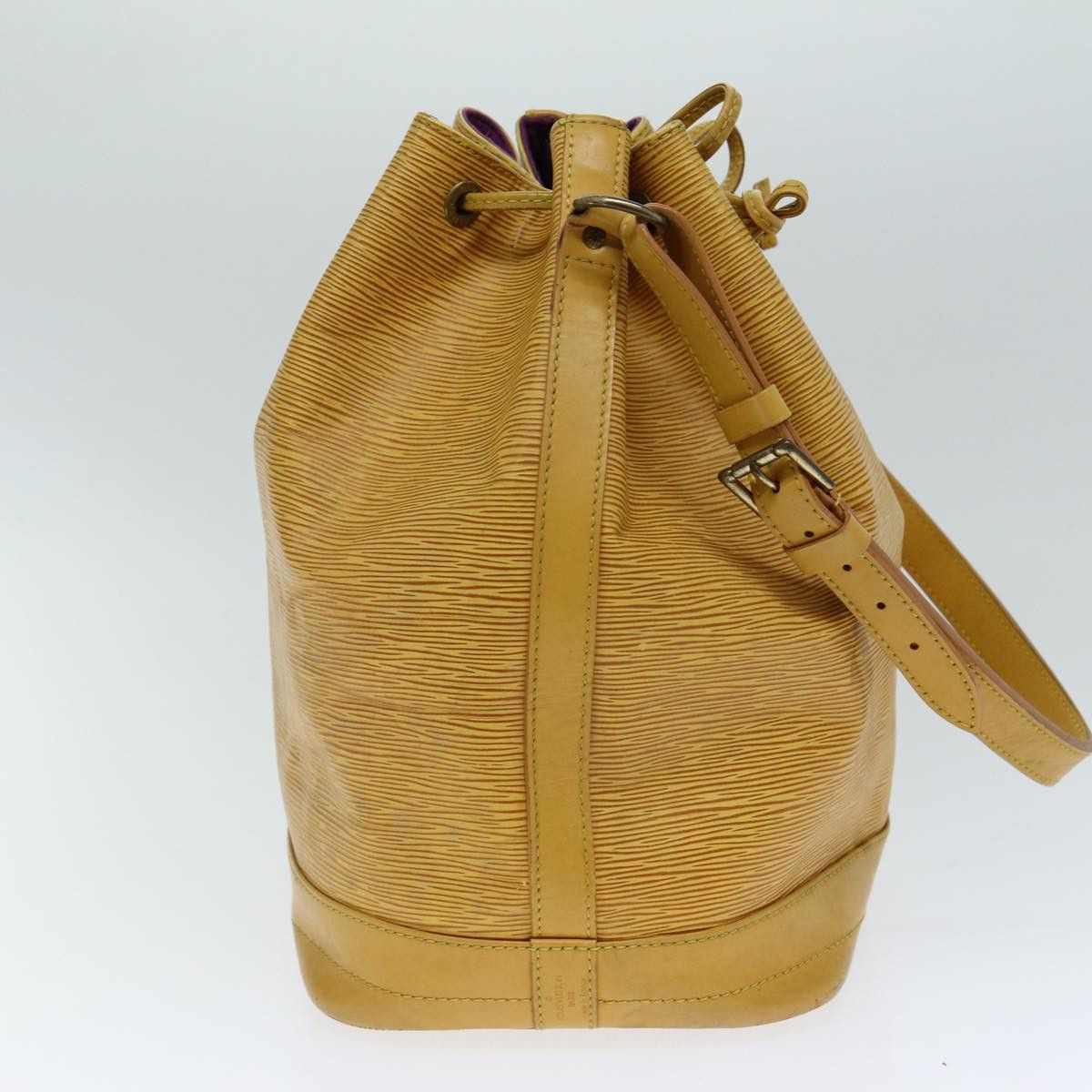 Louis Vuitton Noe Yellow Leather Shoulder Bag (Pre-Owned) Size ONE SIZE - 10 Thumbnail