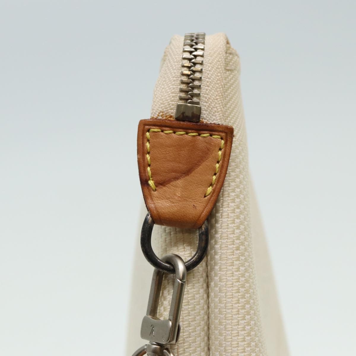 Louis Vuitton Volunteer White Canvas Clutch Bag (Pre-Owned) Size ONE SIZE - 19 Thumbnail