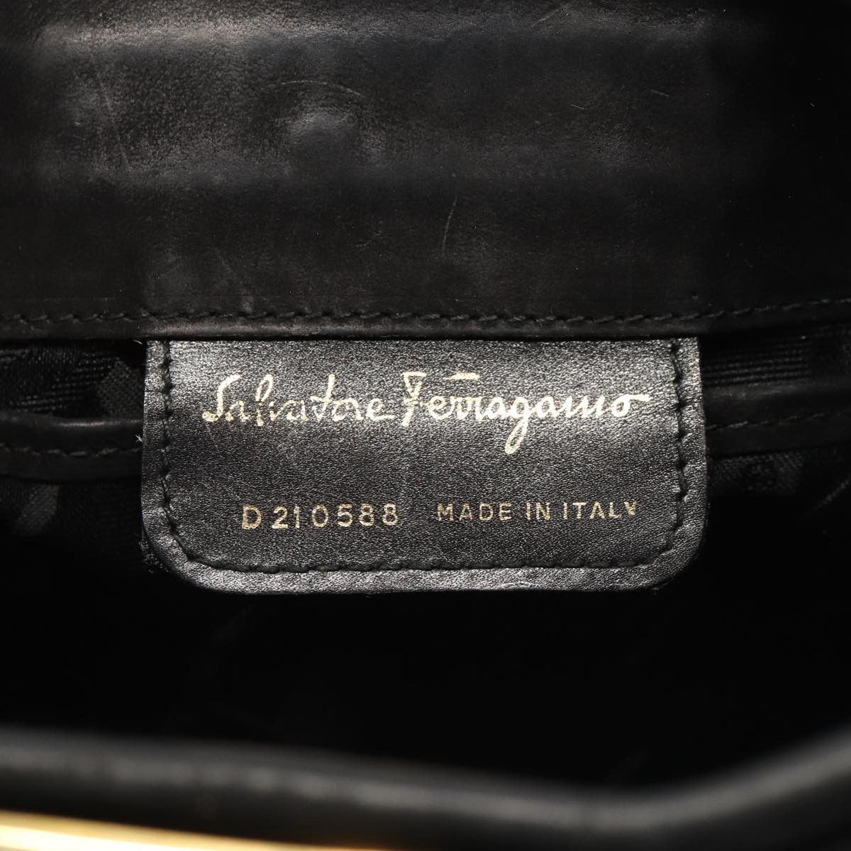 Salvatore Ferragamo Black Suede Shoulder Bag (Pre-Owned) Size ONE SIZE - 15 Thumbnail