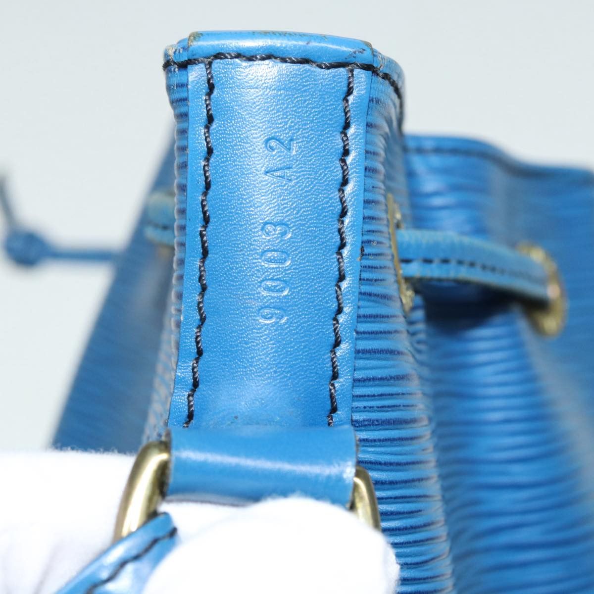 Louis Vuitton Noe Blue Calfskin Shoulder Bag (Pre-Owned) Size ONE SIZE - 6 Thumbnail