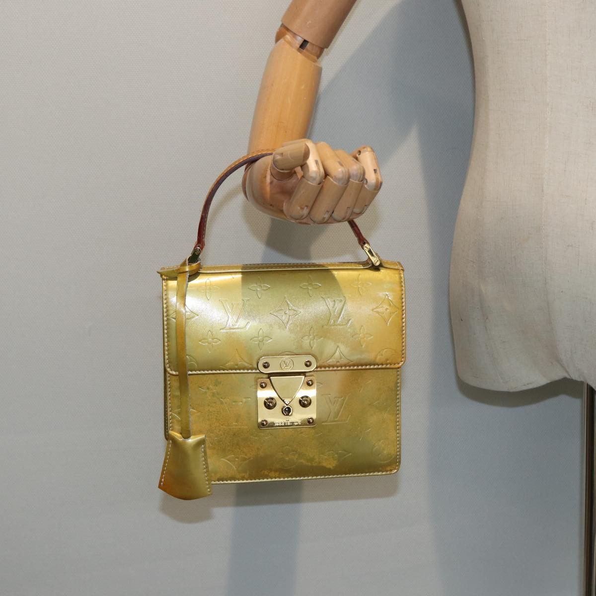 Louis Vuitton Spring Street Yellow Patent Leather Handbag (Pre-Owned) Size ONE SIZE - 14 Thumbnail