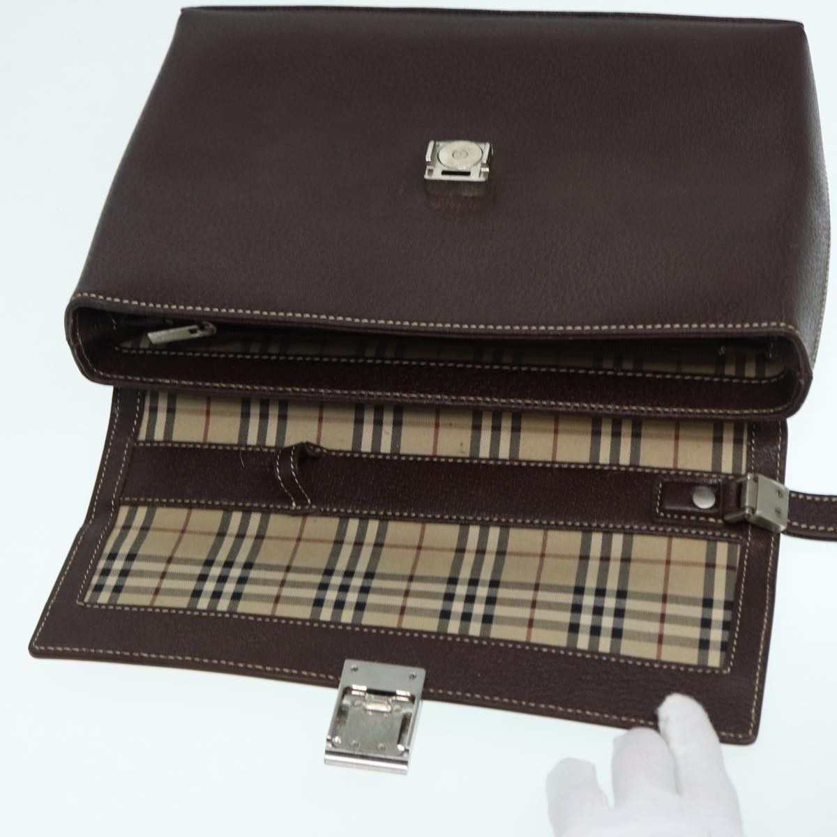 Burberry Brown Leather Clutch Bag (Pre-Owned) Size ONE SIZE - 15 Thumbnail