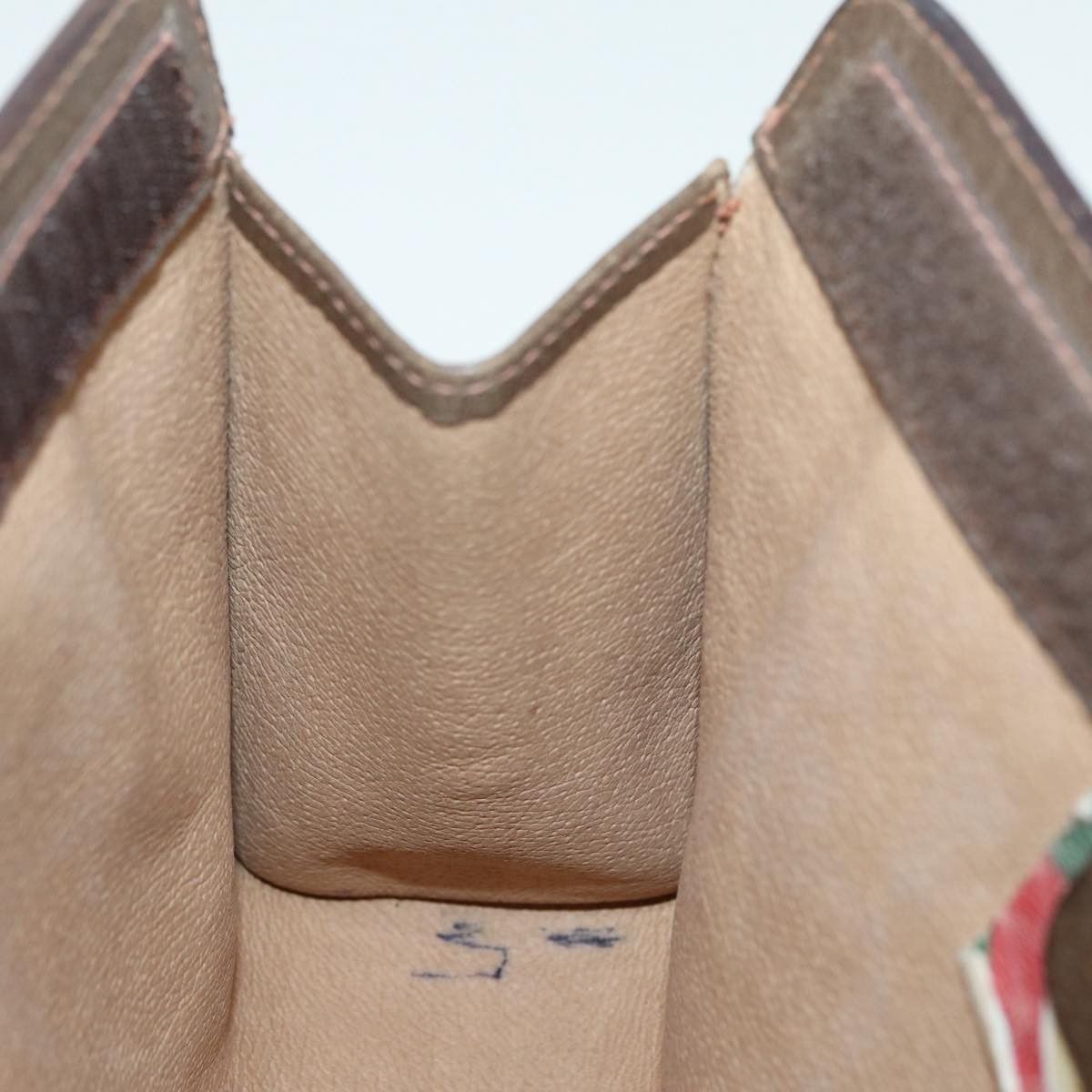 Gucci Gg Canvas Beige Canvas Clutch Bag (Pre-Owned) Size ONE SIZE - 10 Thumbnail