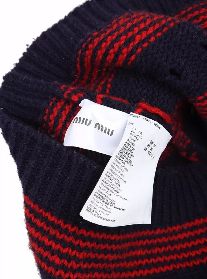 Miu Miu MIU MIUAW15 show Miu Miu hollow wool sweater Size US XS / EU 42 / 0 - 4 Thumbnail