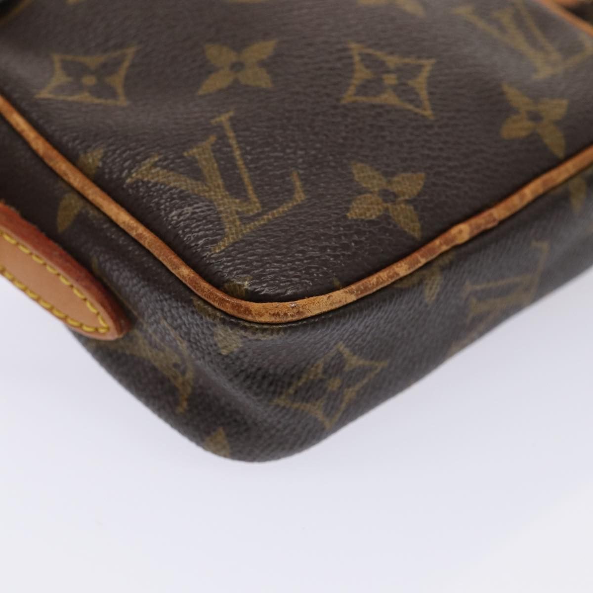 Louis Vuitton Danube Brown Canvas Shoulder Bag (Pre-Owned) Size ONE SIZE - 15 Thumbnail