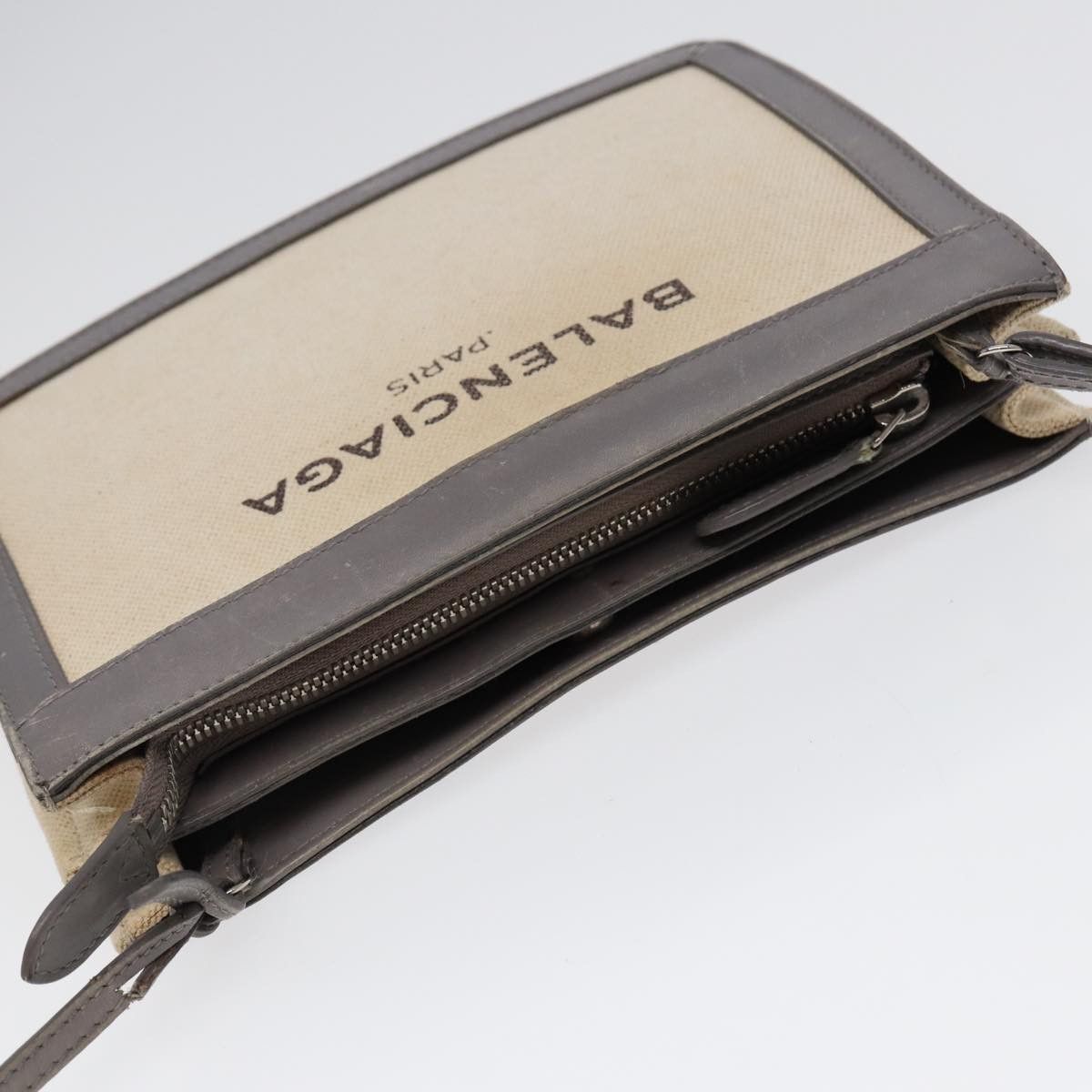 Balenciaga Beige Canvas Shoulder Bag (Pre-Owned) Size ONE SIZE - 11 Thumbnail