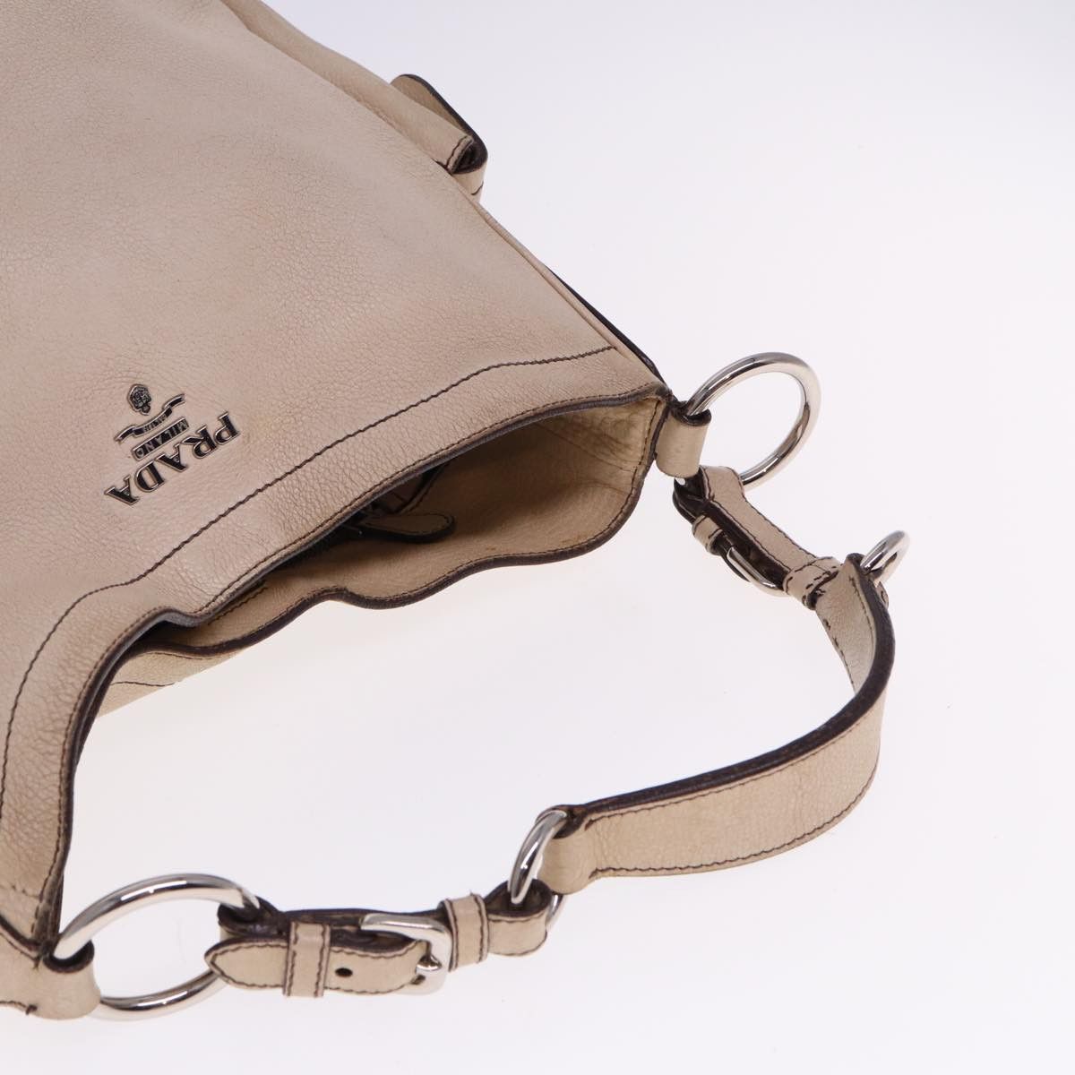 Vitello Beige Leather Shoulder Bag (Pre-Owned)