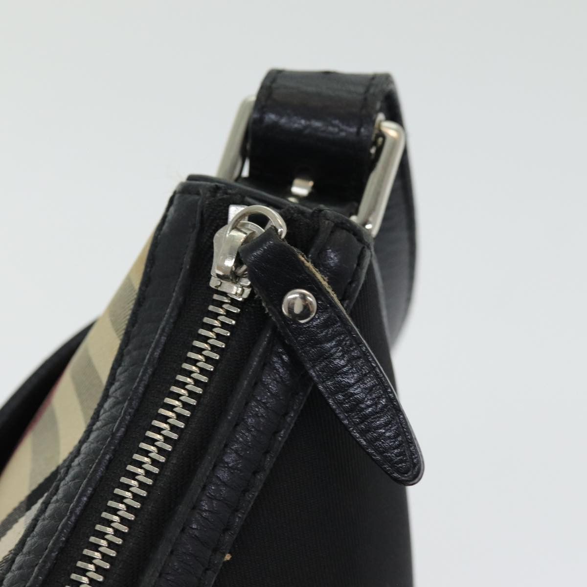 Burberry Nova Check Black Synthetic Shoulder Bag (Pre-Owned) Size ONE SIZE - 17 Thumbnail