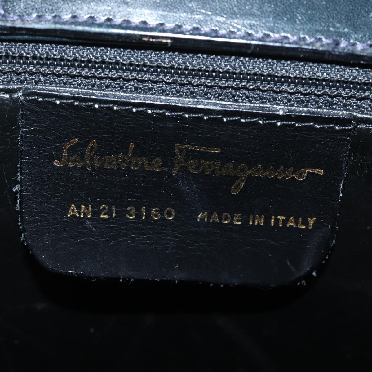 Salvatore Ferragamo Gancini Navy Suede Shoulder Bag (Pre-Owned) Size ONE SIZE - 12 Thumbnail