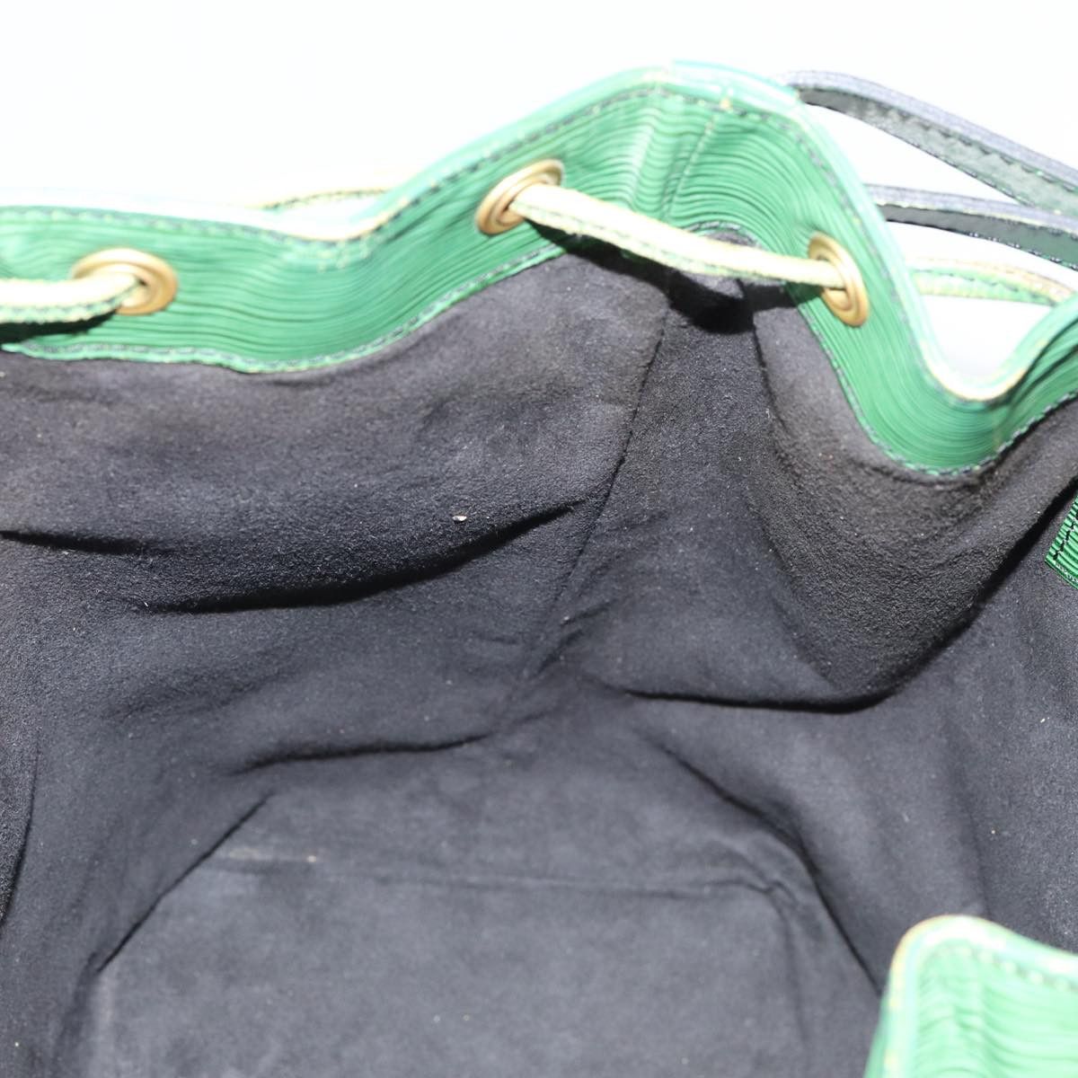Louis Vuitton Noe Green Leather Shoulder Bag (Pre-Owned) Size ONE SIZE - 19 Thumbnail