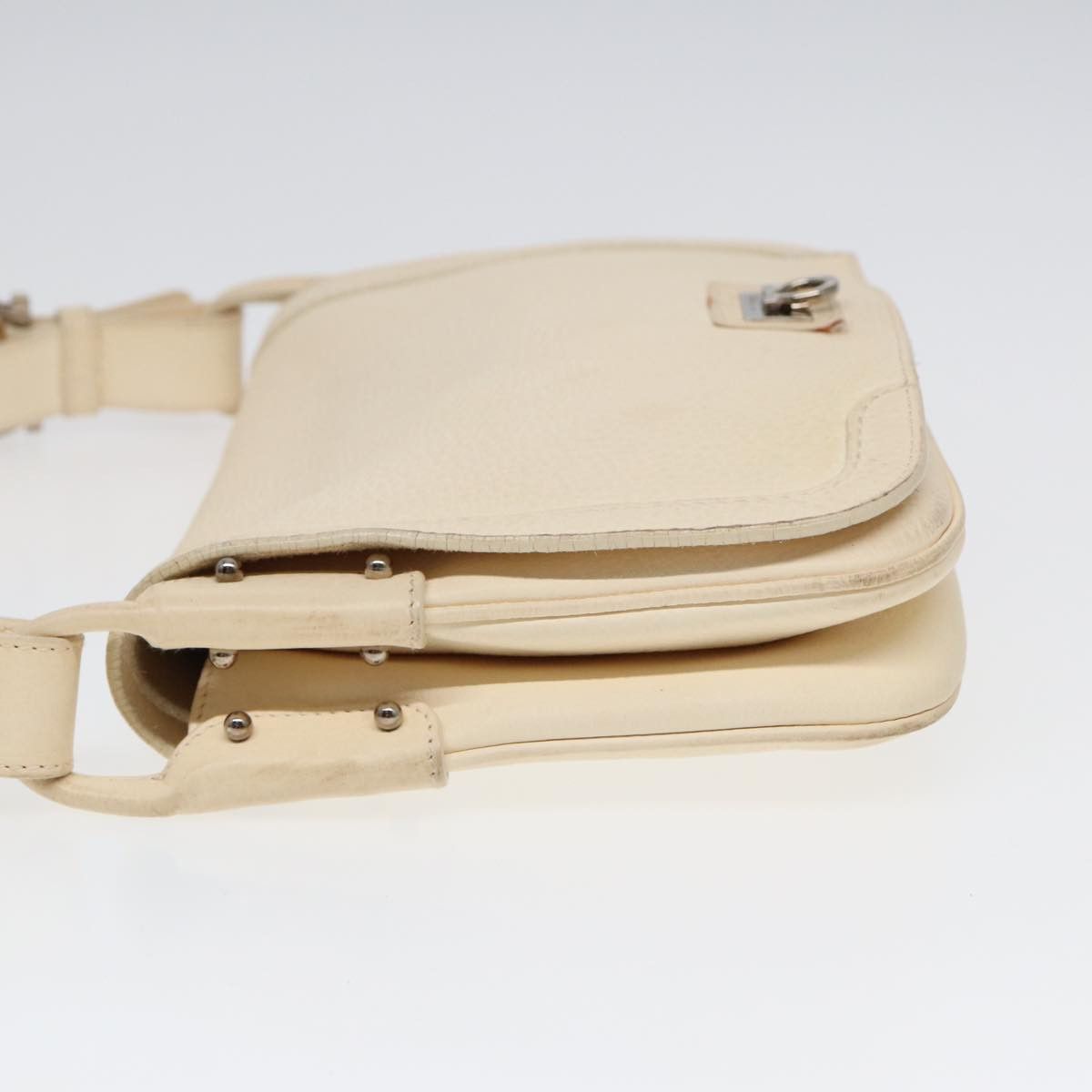 Salvatore Ferragamo Gancini Beige Leather Shoulder Bag (Pre-Owned) Size ONE SIZE - 9 Thumbnail