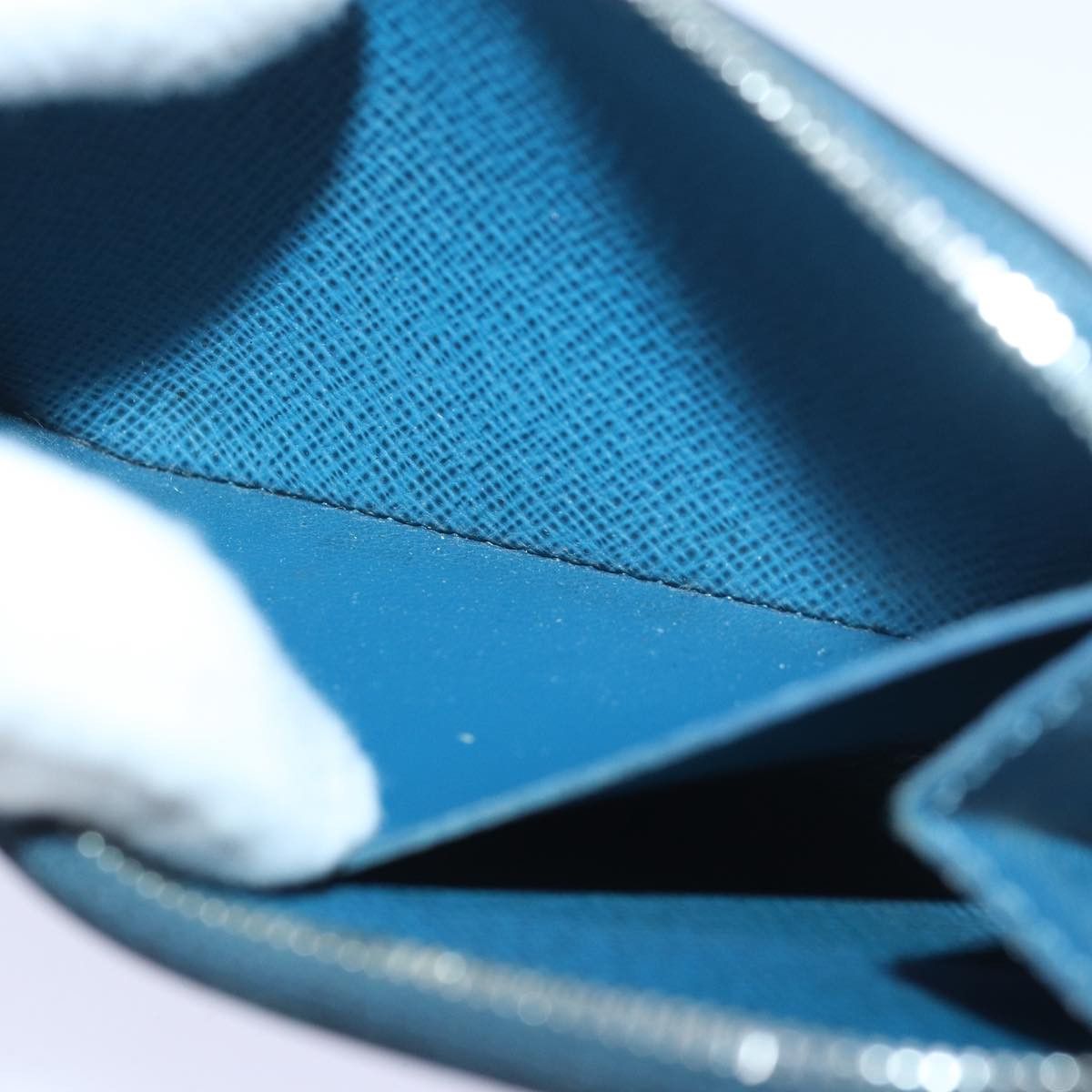 Louis Vuitton Porte-Monnaie Blue Leather Wallet (Pre-Owned) Size ONE SIZE - 18 Thumbnail