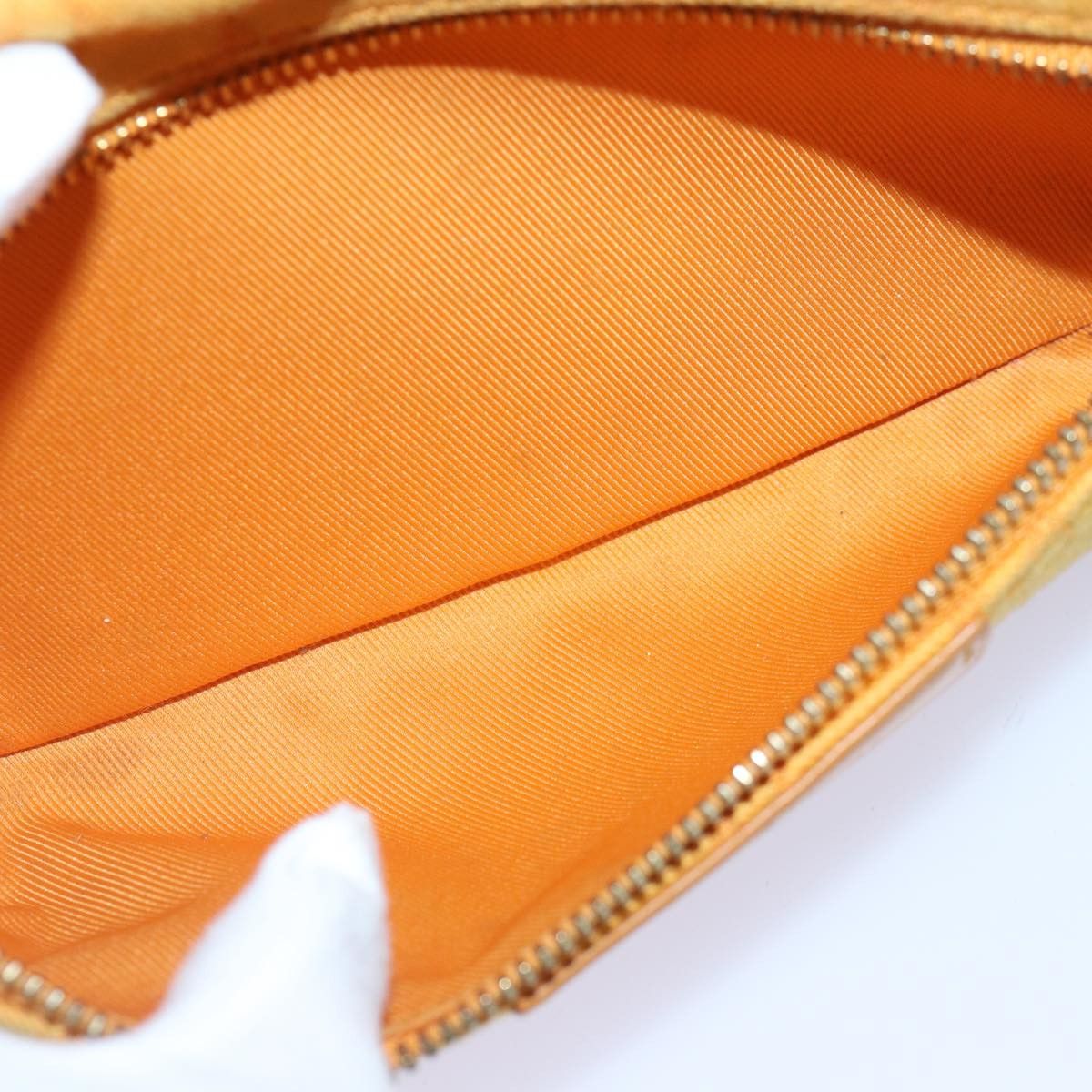 Louis Vuitton Outdoor Yellow Canvas Shoulder Bag (Pre-Owned) Size ONE SIZE - 18 Thumbnail