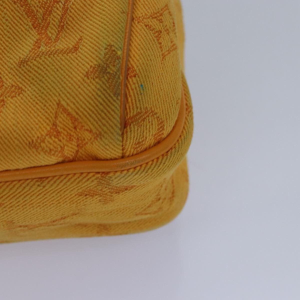 Louis Vuitton Outdoor Yellow Canvas Shoulder Bag (Pre-Owned) Size ONE SIZE - 8 Thumbnail
