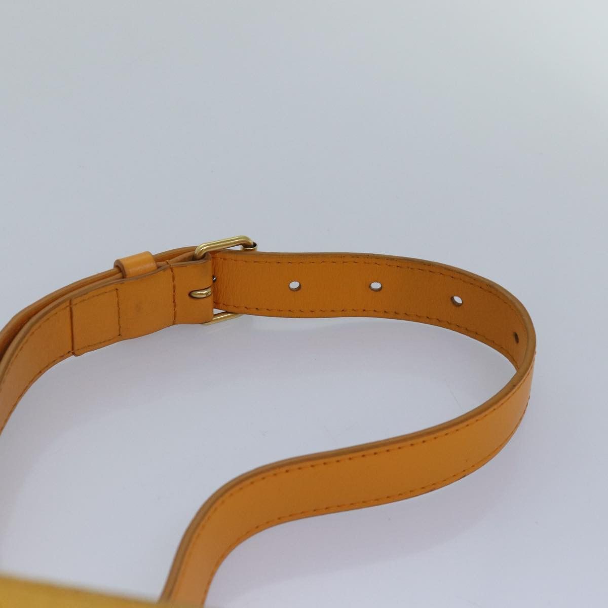 Louis Vuitton Outdoor Yellow Canvas Shoulder Bag (Pre-Owned) Size ONE SIZE - 17 Thumbnail