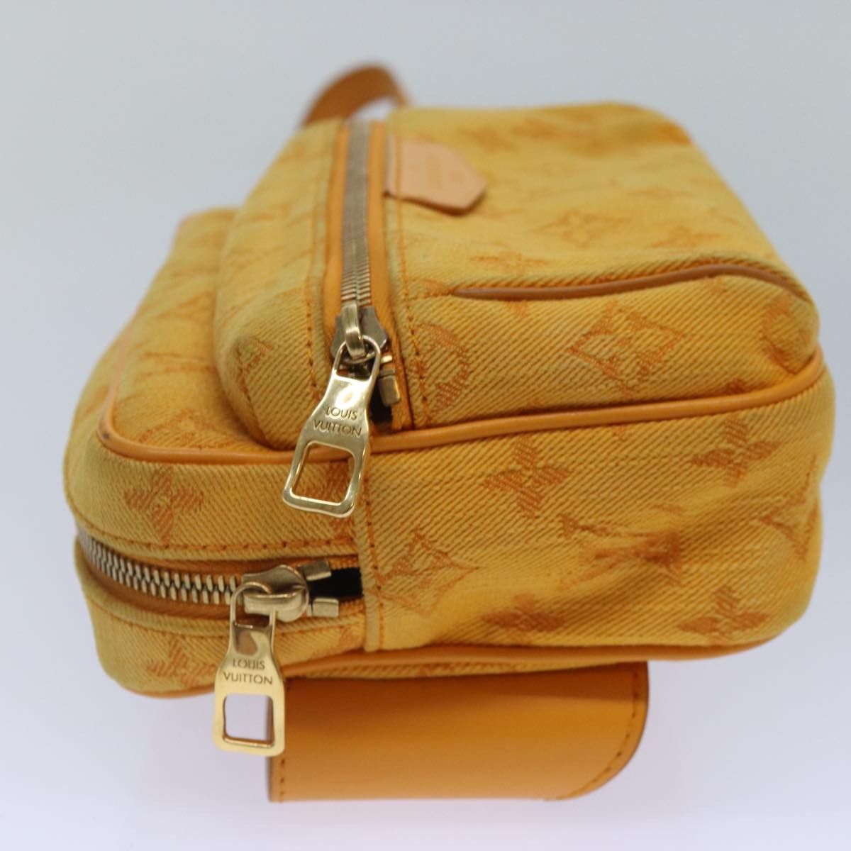 Louis Vuitton Outdoor Yellow Canvas Shoulder Bag (Pre-Owned) Size ONE SIZE - 4 Thumbnail