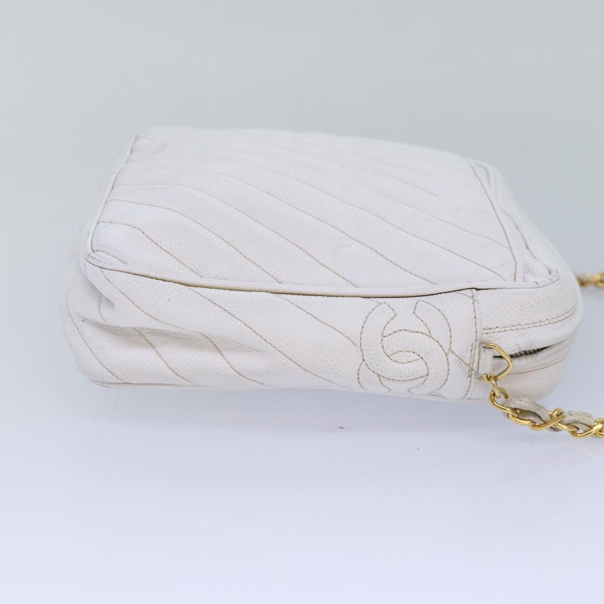 Chanel Mademoiselle White Leather Shoulder Bag (Pre-Owned) Size ONE SIZE - 3 Thumbnail