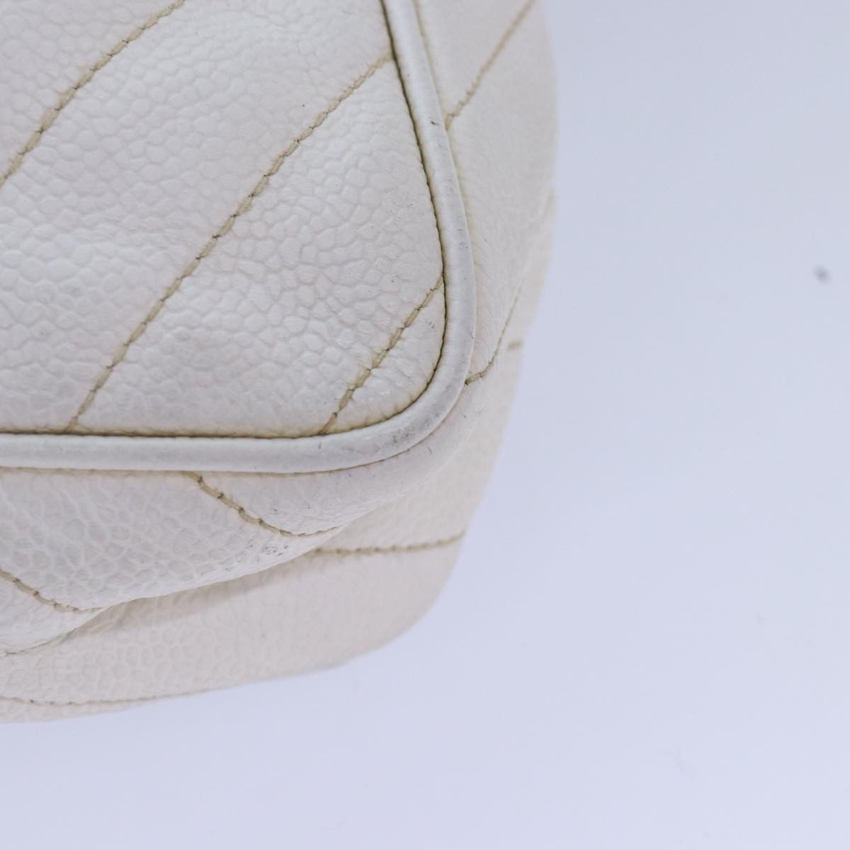 Chanel Mademoiselle White Leather Shoulder Bag (Pre-Owned) Size ONE SIZE - 18 Thumbnail
