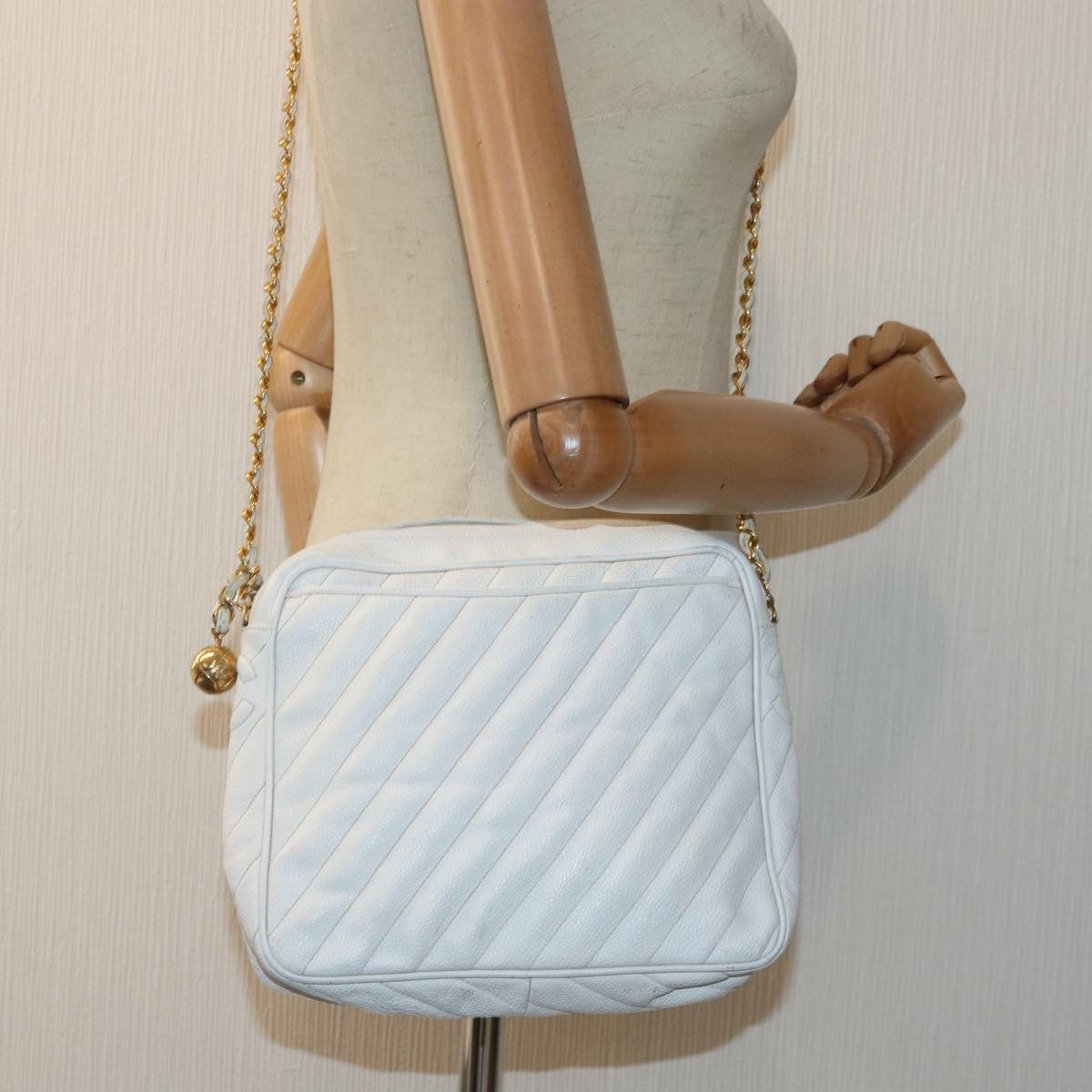 Chanel Mademoiselle White Leather Shoulder Bag (Pre-Owned) Size ONE SIZE - 11 Thumbnail