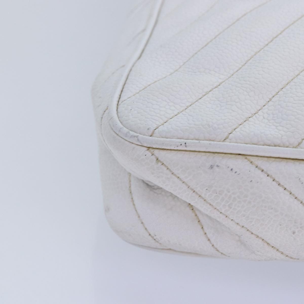 Chanel Mademoiselle White Leather Shoulder Bag (Pre-Owned) Size ONE SIZE - 5 Thumbnail