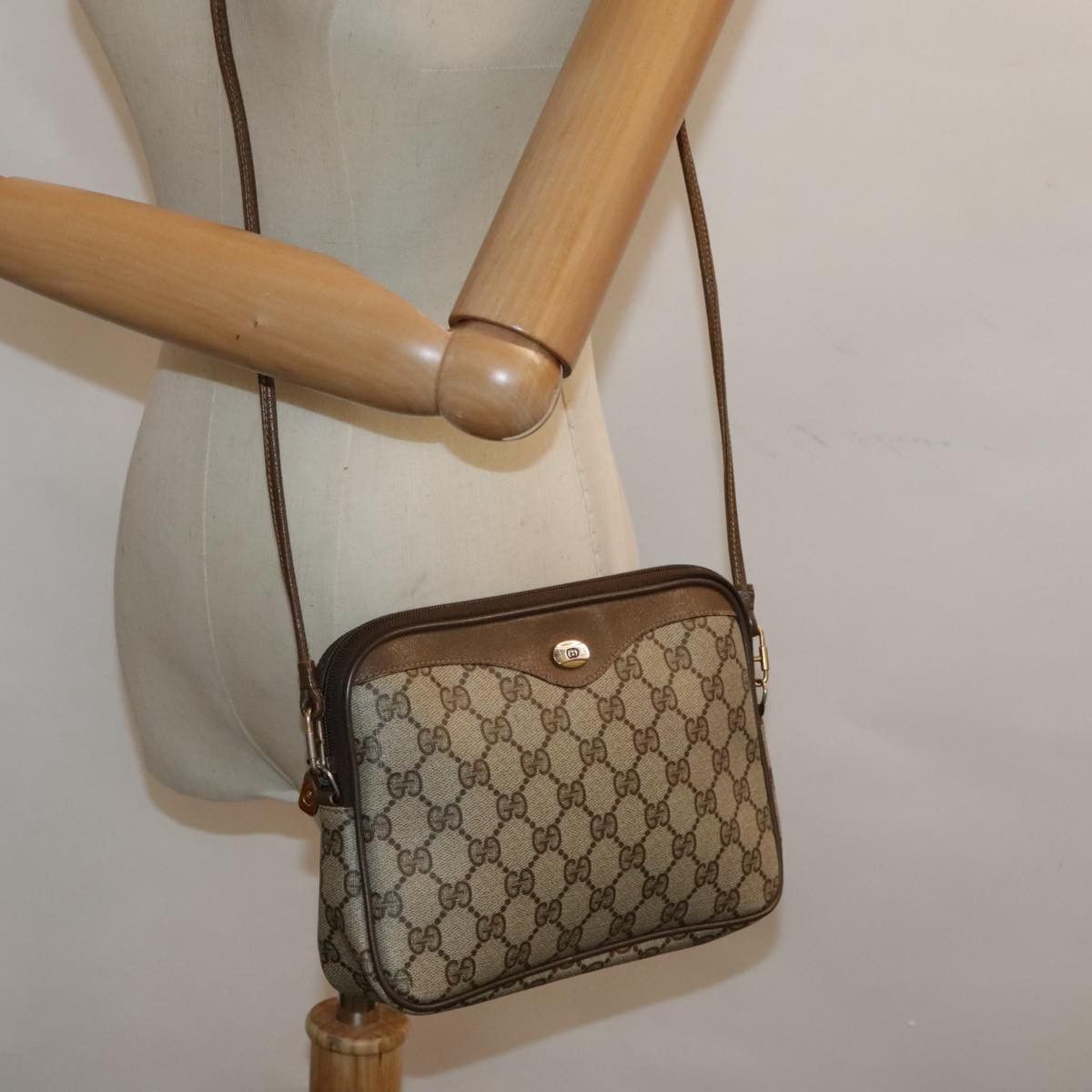 Gucci Beige Canvas Shoulder Bag (Pre-Owned) Size ONE SIZE - 15 Thumbnail
