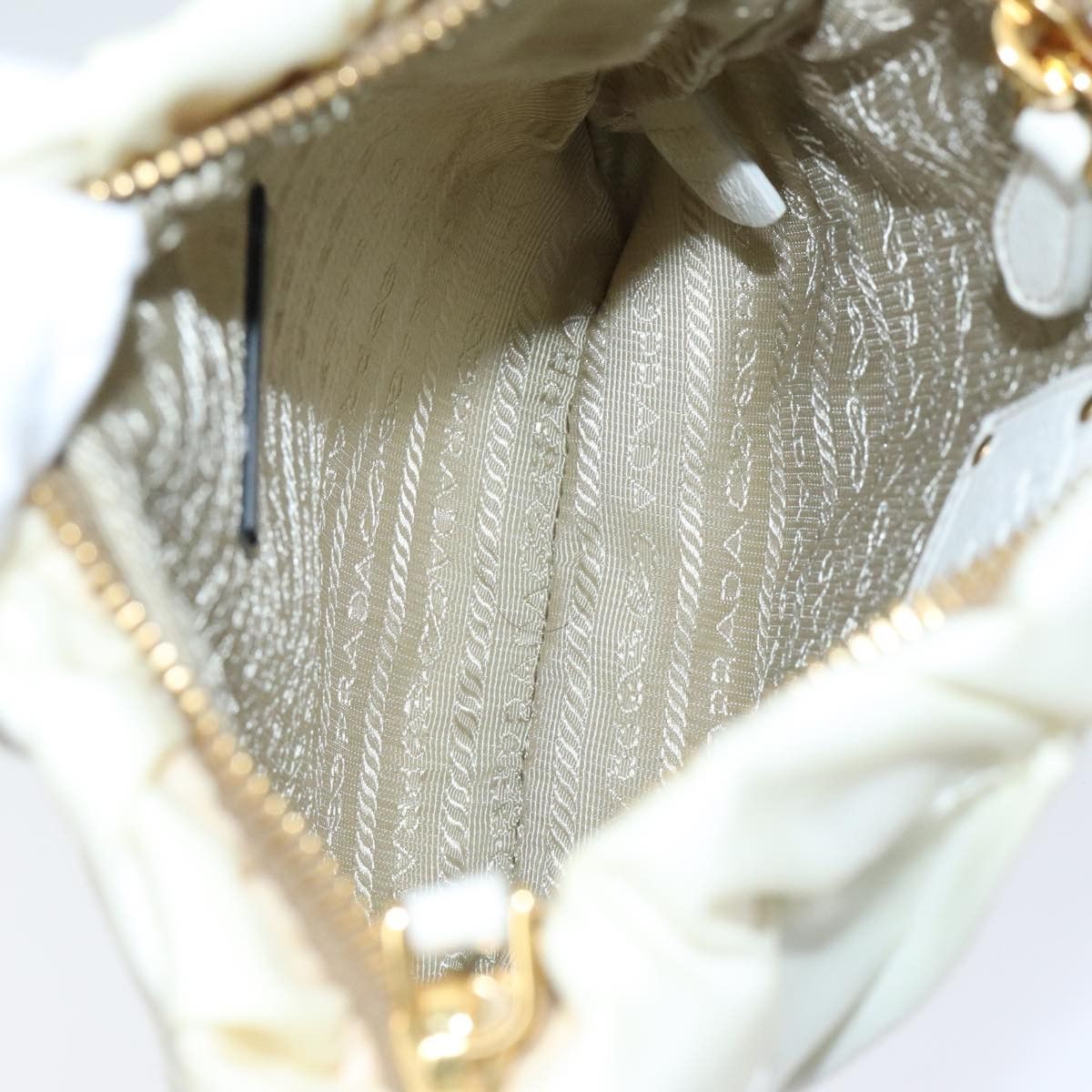 Prada White Synthetic Shoulder Bag (Pre-Owned) Size ONE SIZE - 9 Thumbnail