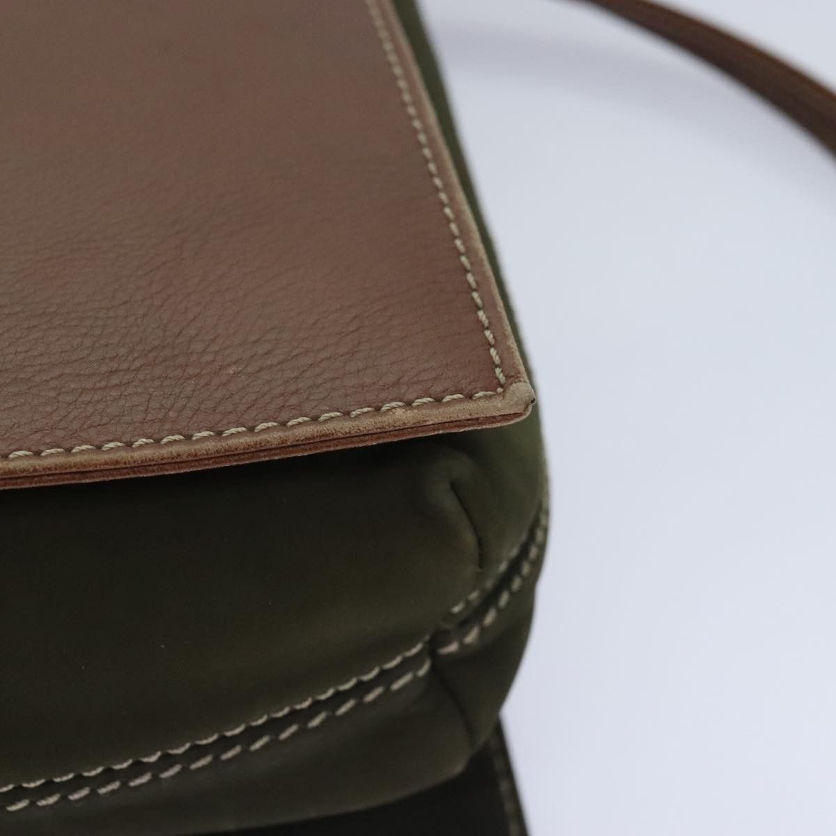 Bally Khaki Suede Shoulder Bag (Pre-Owned) Size ONE SIZE - 10 Thumbnail