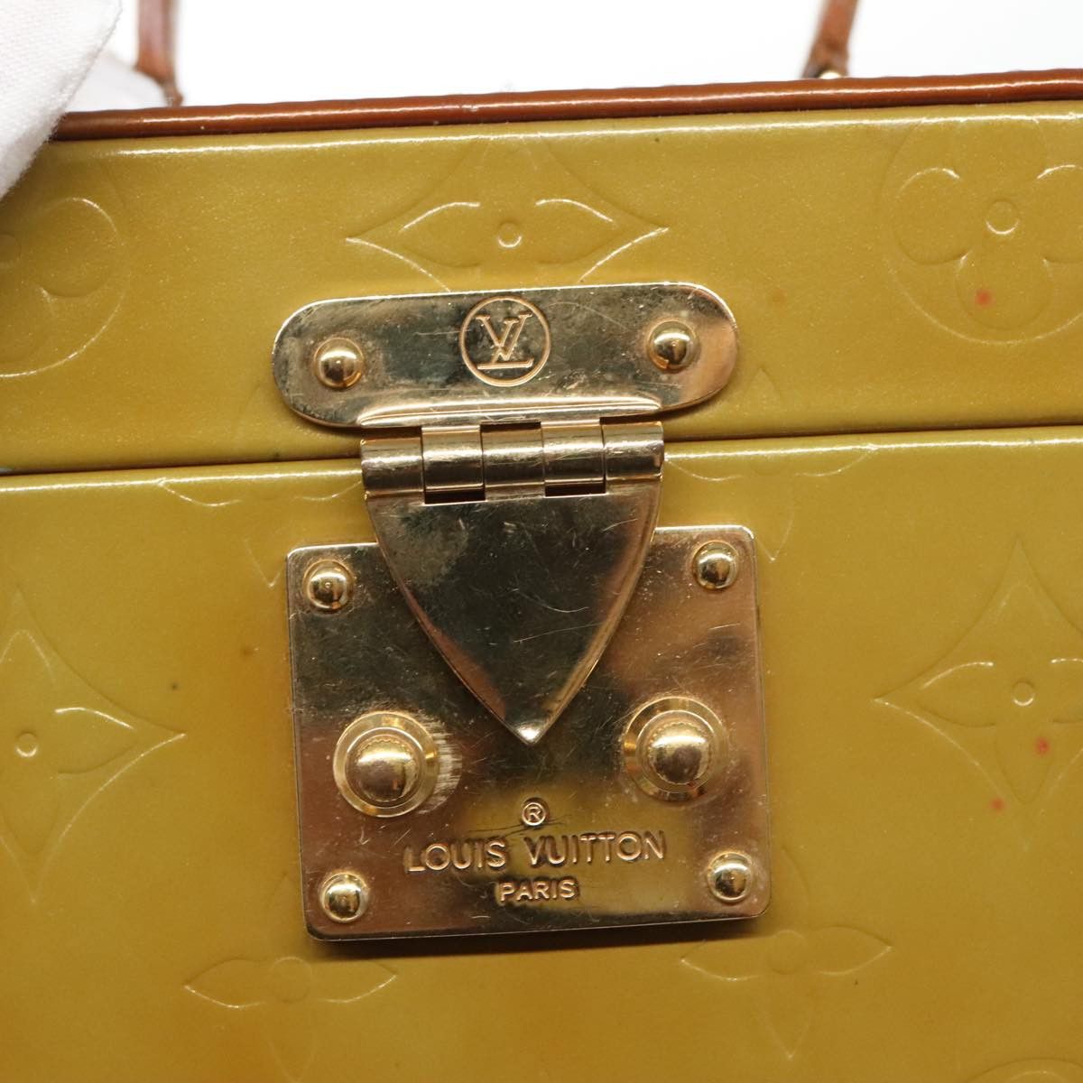 Louis Vuitton Bleecker Khaki Patent Leather Clutch Bag (Pre-Owned) Size ONE SIZE - 6 Thumbnail