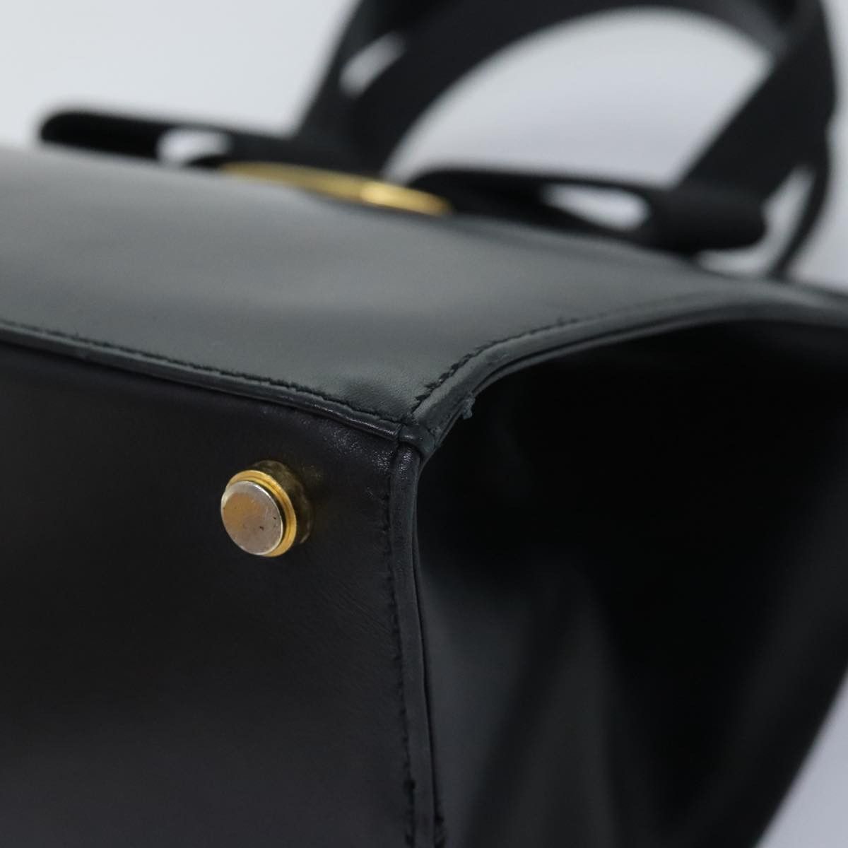 Salvatore Ferragamo Vara Black Leather Handbag (Pre-Owned) Size ONE SIZE - 8 Thumbnail