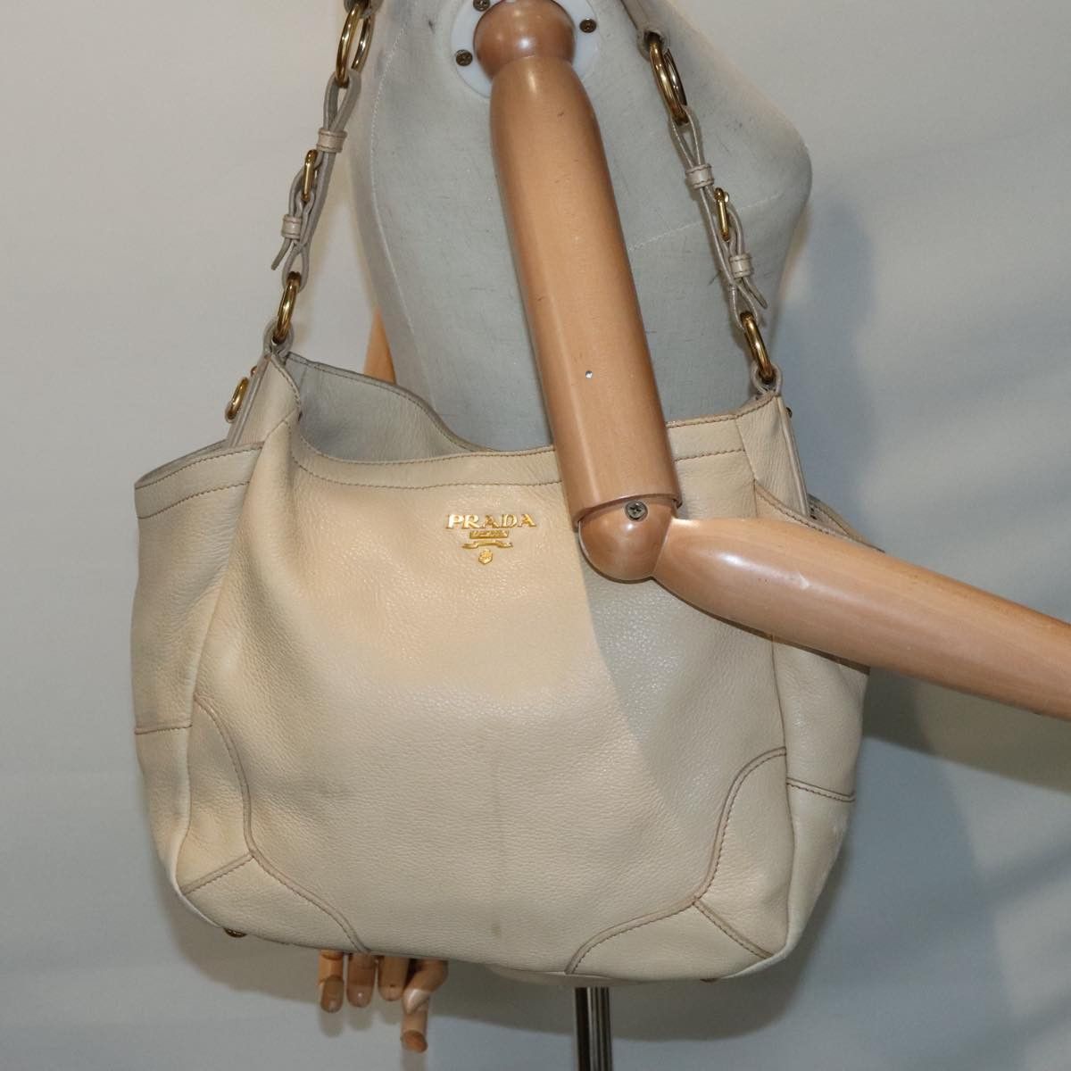 Prada Vitello Beige Leather Tote Bag (Pre-Owned) Size ONE SIZE - 16 Thumbnail