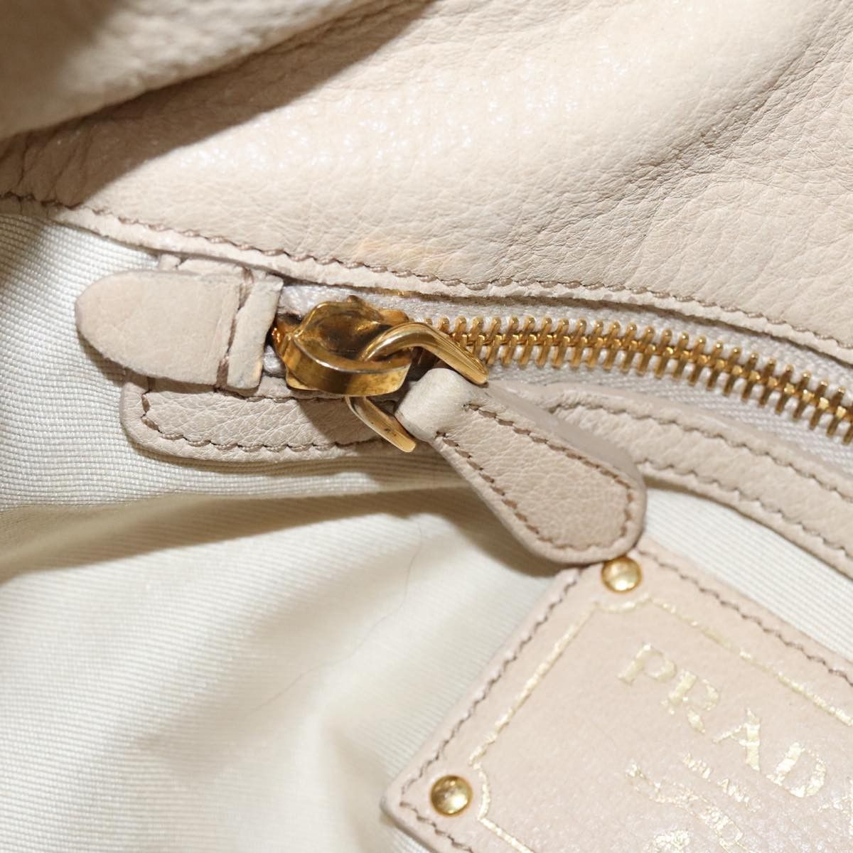 Prada Vitello Beige Leather Tote Bag (Pre-Owned) Size ONE SIZE - 11 Thumbnail