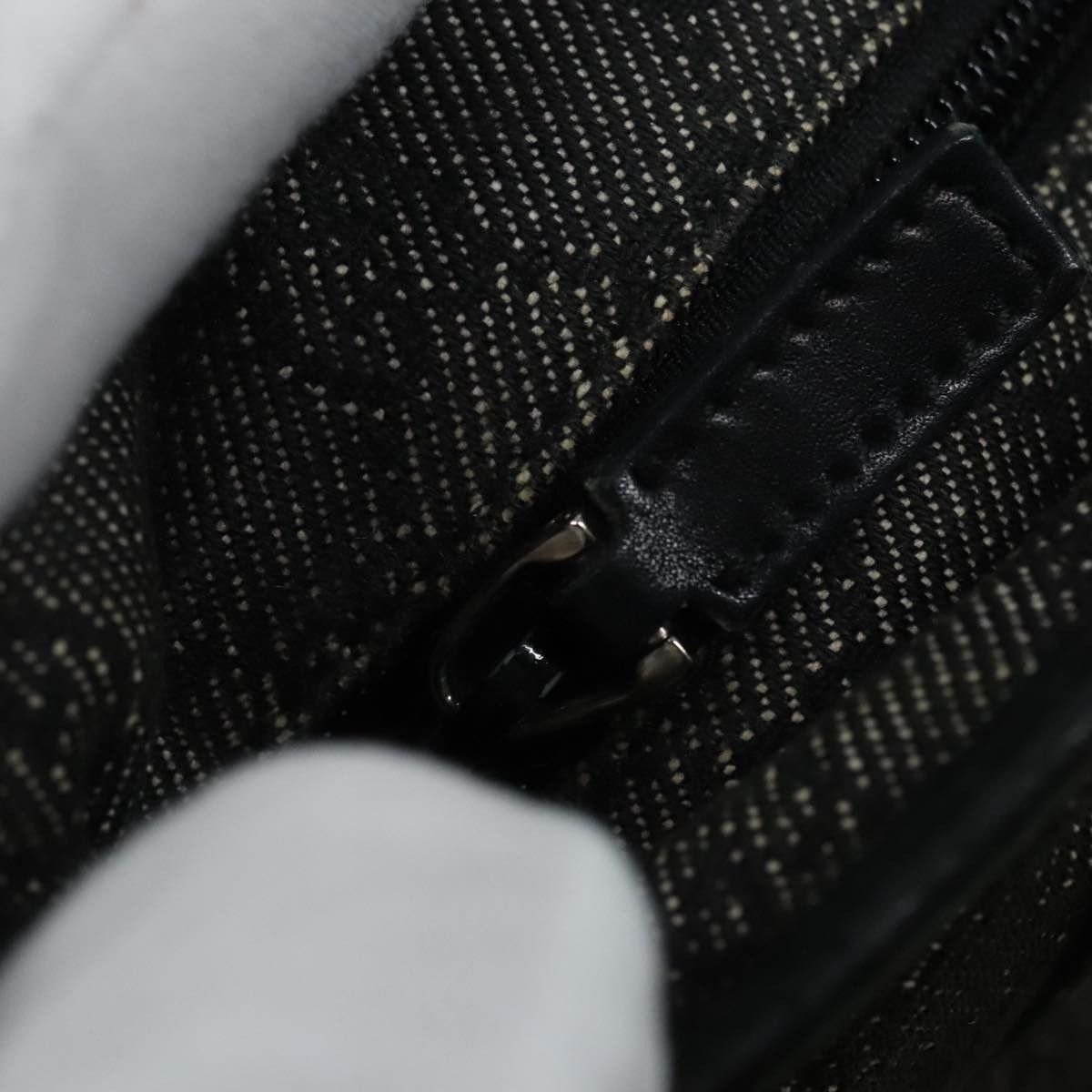 Gucci Black Canvas Shoulder Bag (Pre-Owned) Size ONE SIZE - 20 Thumbnail