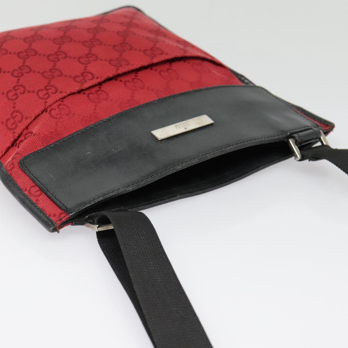 Gucci Red Canvas Shoulder Bag (Pre-Owned) Size ONE SIZE - 13 Thumbnail