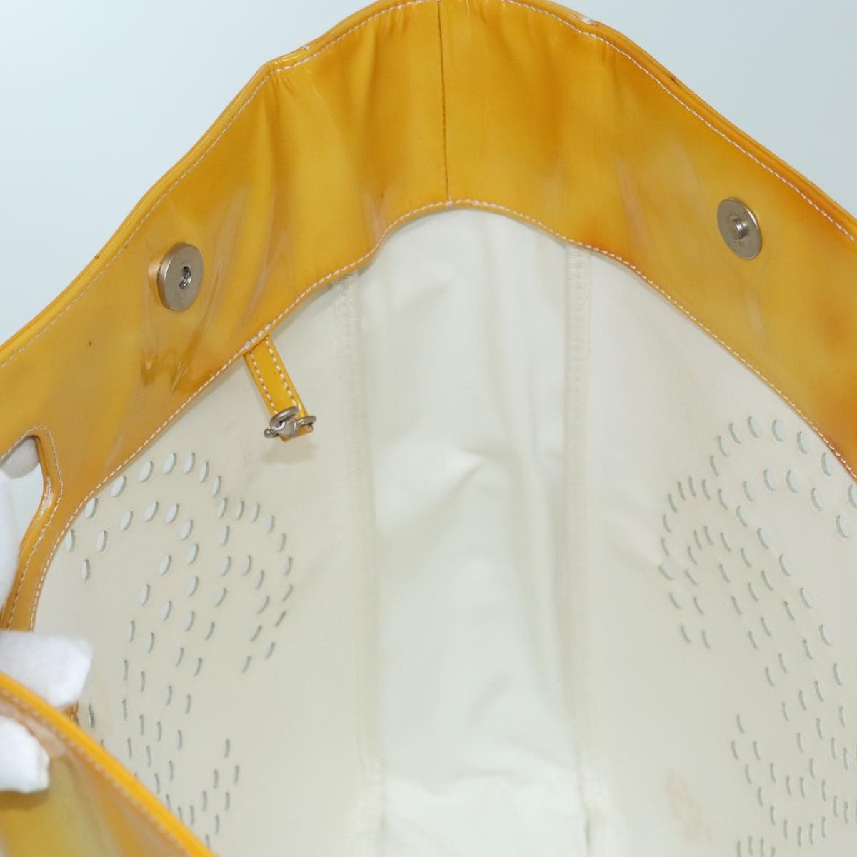 Chanel Triple Coco Yellow Patent Leather Handbag (Pre-Owned) Size ONE SIZE - 19 Thumbnail