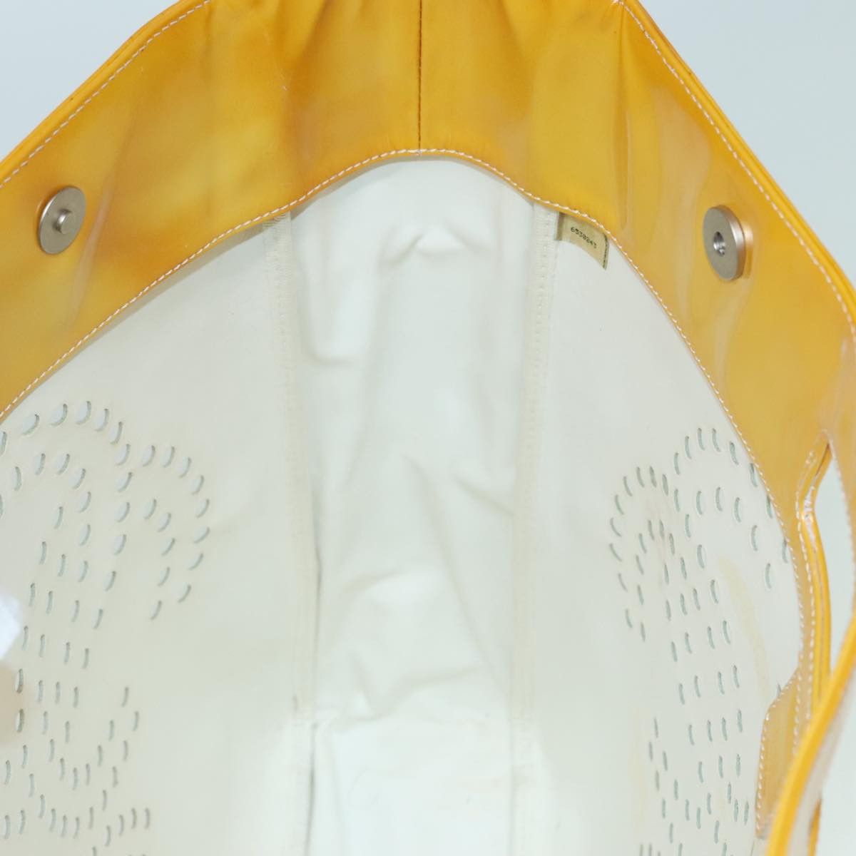 Chanel Triple Coco Yellow Patent Leather Handbag (Pre-Owned) Size ONE SIZE - 20 Thumbnail
