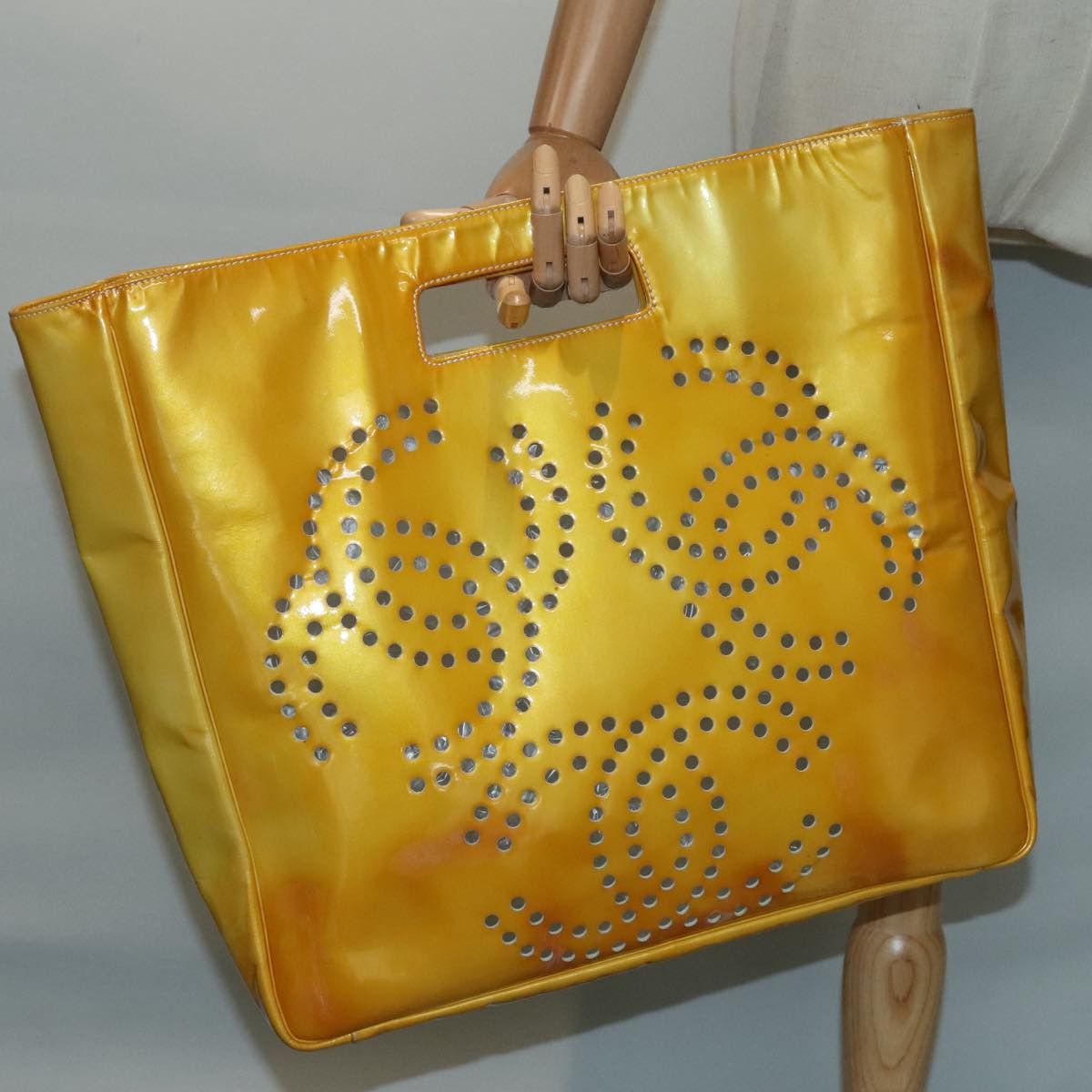 Chanel Triple Coco Yellow Patent Leather Handbag (Pre-Owned) Size ONE SIZE - 12 Thumbnail