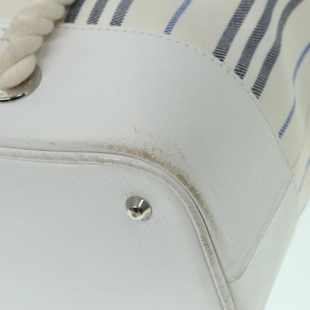 Burberry White Canvas Handbag (Pre-Owned) Size ONE SIZE - 9 Thumbnail