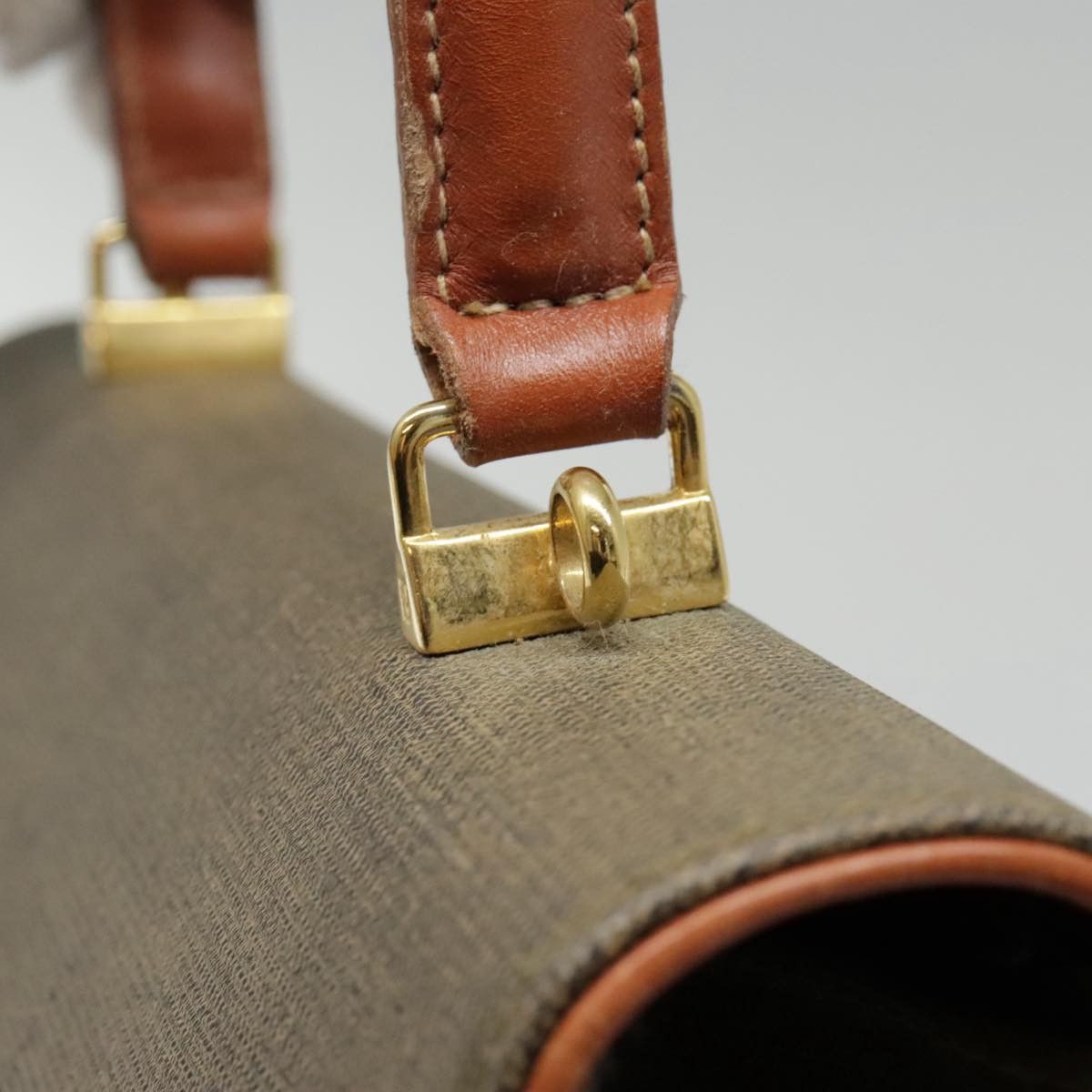 Fendi Brown Leather Handbag (Pre-Owned) Size ONE SIZE - 20 Thumbnail