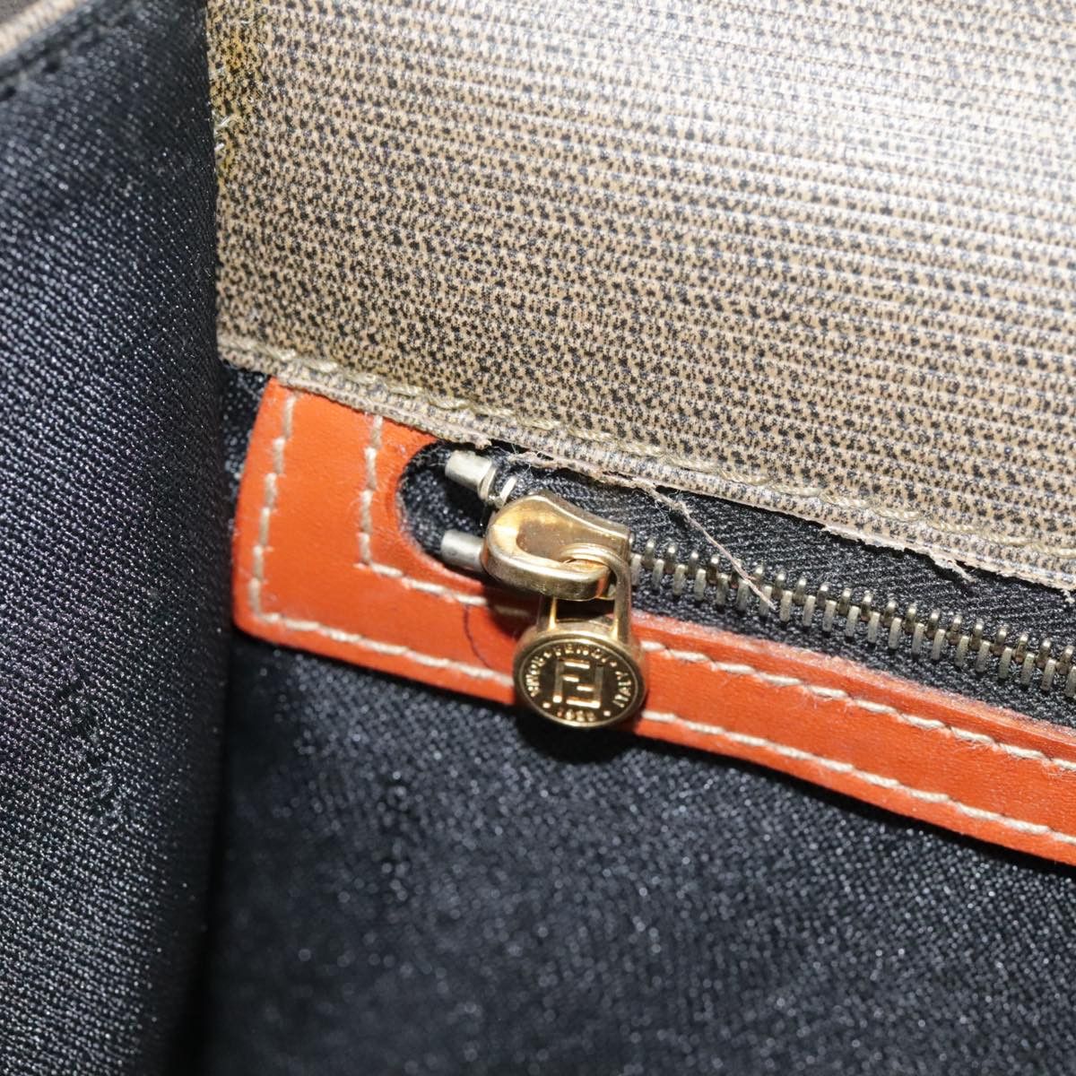 Fendi Brown Leather Handbag (Pre-Owned) Size ONE SIZE - 6 Thumbnail