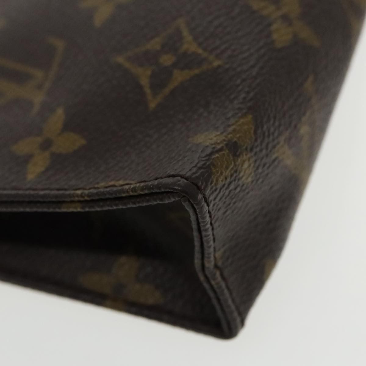 Louis Vuitton Poche Toilette 15 Brown Canvas Clutch Bag (Pre-Owned) Size ONE SIZE - 15 Thumbnail