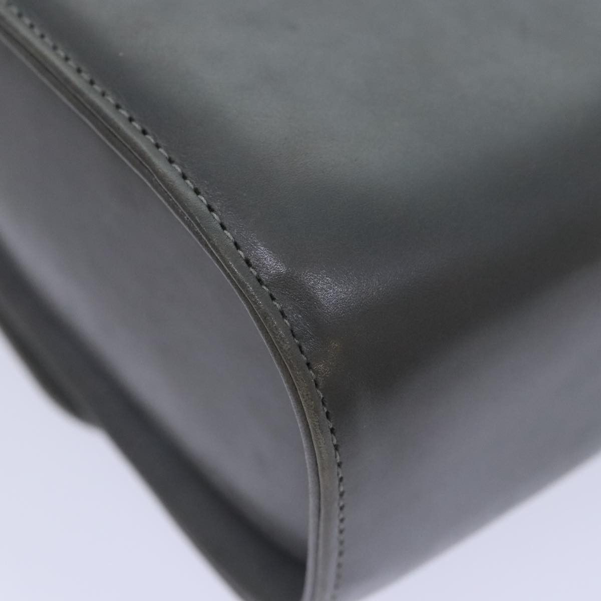 Salvatore Ferragamo Grey Leather Shoulder Bag (Pre-Owned) Size ONE SIZE - 8 Thumbnail