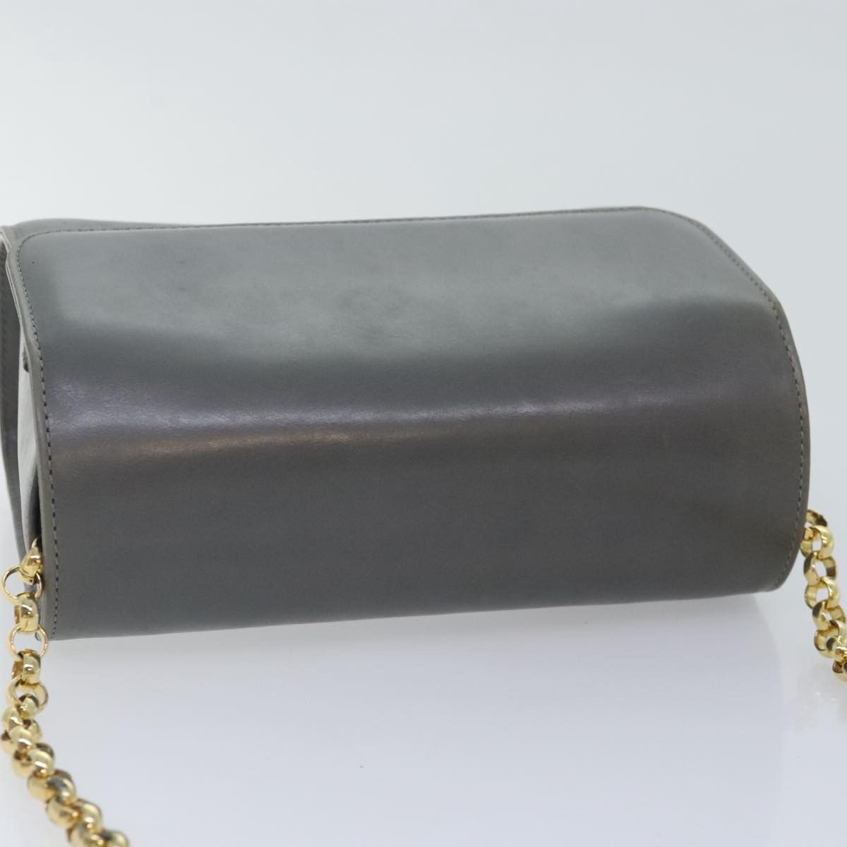 Salvatore Ferragamo Grey Leather Shoulder Bag (Pre-Owned) Size ONE SIZE - 16 Thumbnail