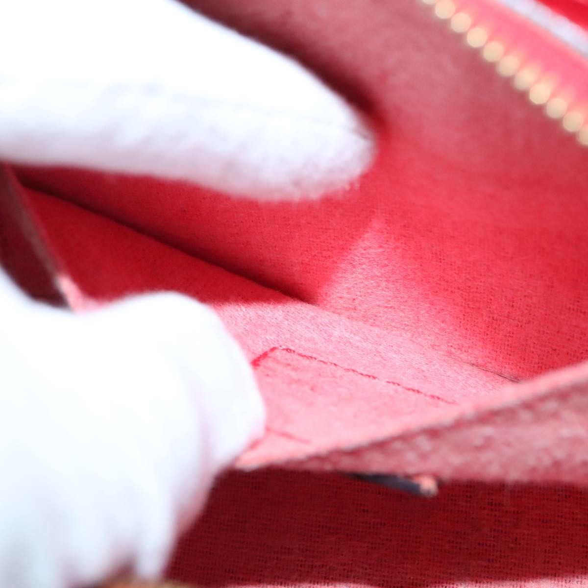 Louis Vuitton Dauphine Red Leather Clutch Bag (Pre-Owned) Size ONE SIZE - 17 Thumbnail