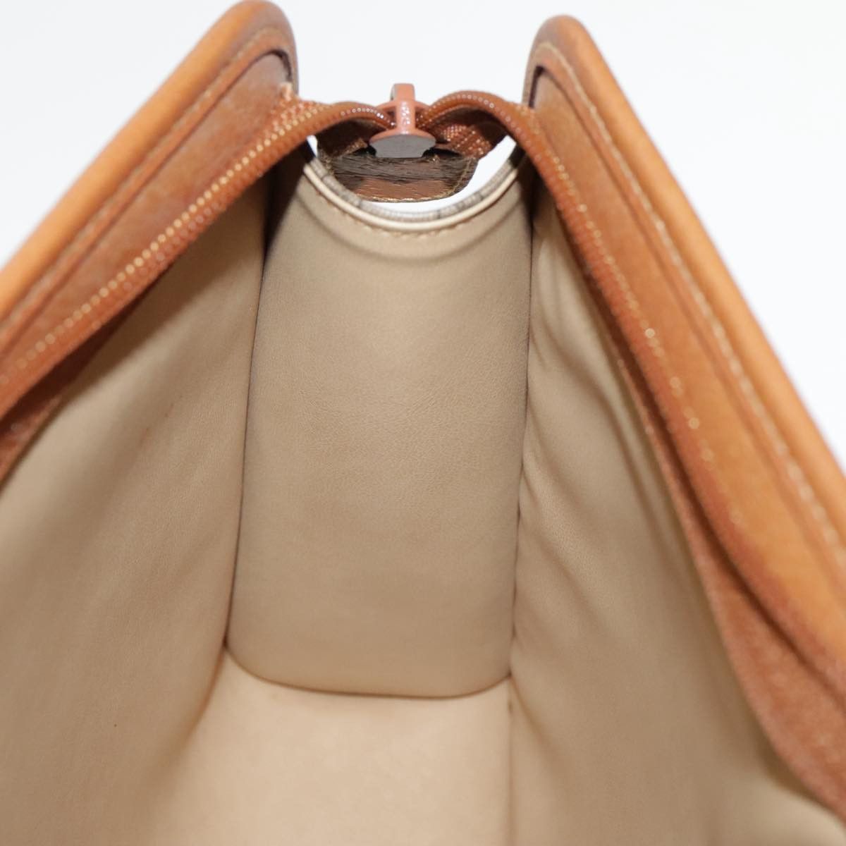 Gucci Beige Canvas Clutch Bag (Pre-Owned) Size ONE SIZE - 17 Thumbnail