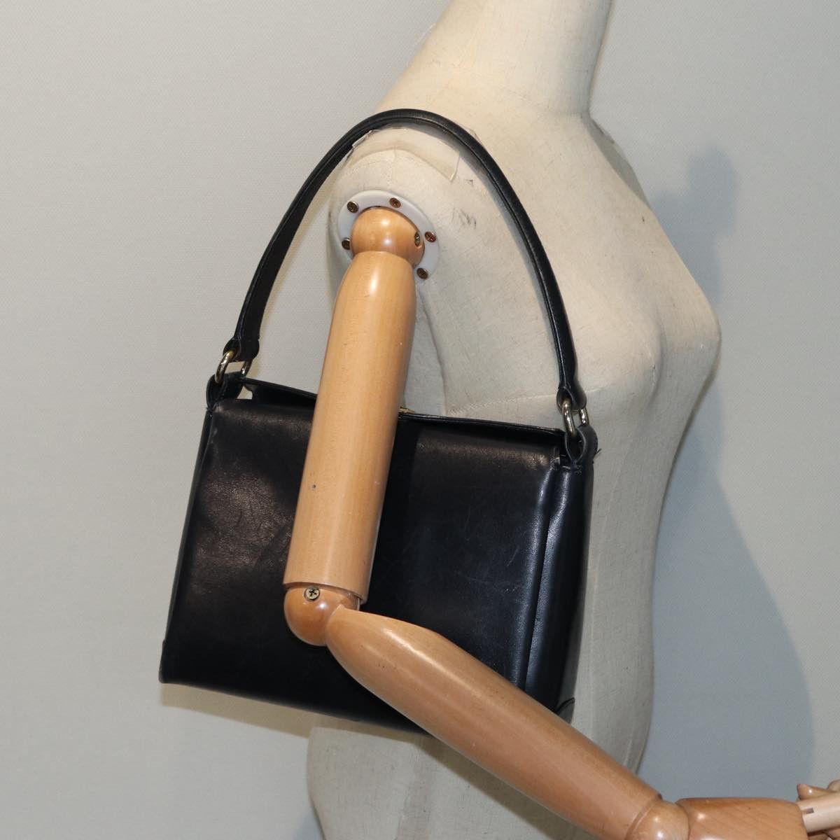 Gucci Black Leather Shoulder Bag (Pre-Owned) Size ONE SIZE - 10 Thumbnail