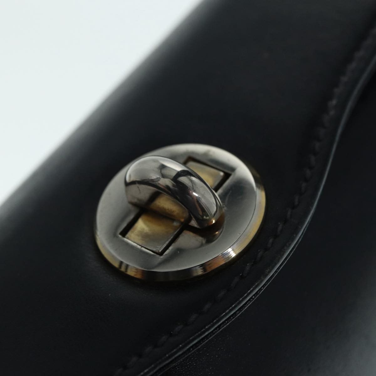 Gucci Black Leather Shoulder Bag (Pre-Owned) Size ONE SIZE - 11 Thumbnail