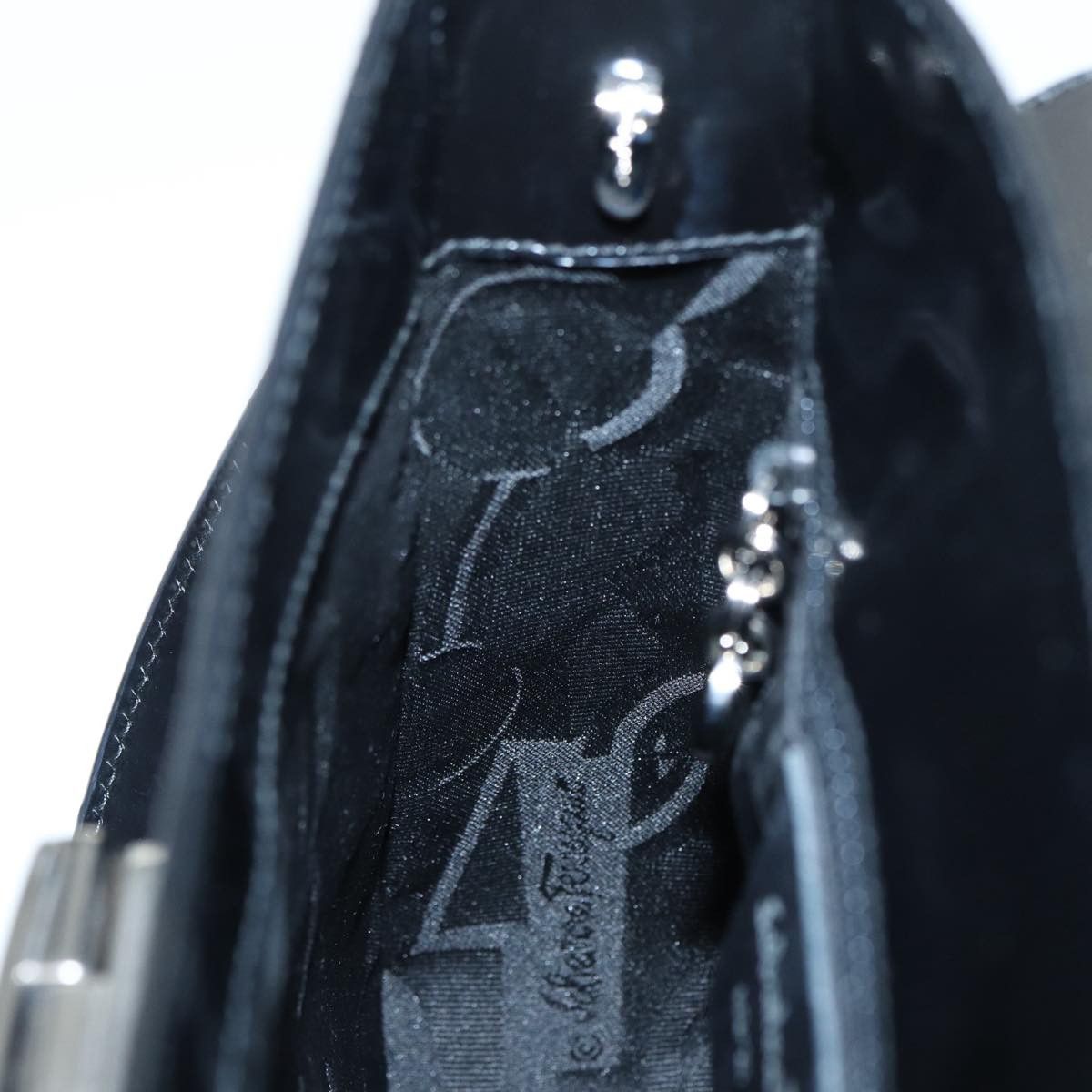 Salvatore Ferragamo Gancini Black Patent Leather Handbag (Pre-Owned) Size ONE SIZE - 19 Thumbnail