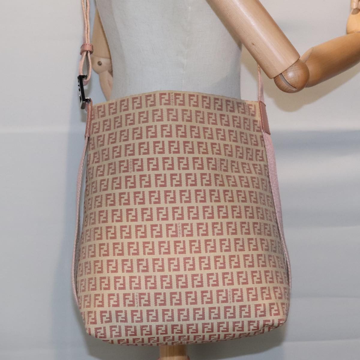 Fendi Zucchino Beige Canvas Shoulder Bag (Pre-Owned) Size ONE SIZE - 11 Thumbnail